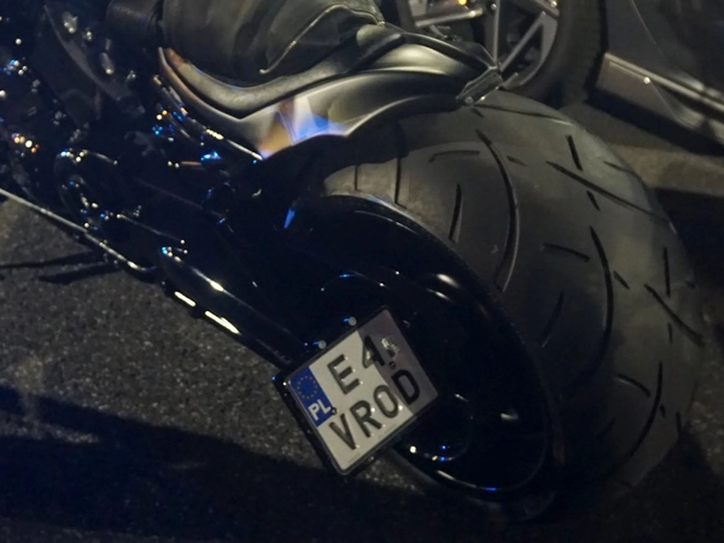 Fajny numer, blacha E4 VROD