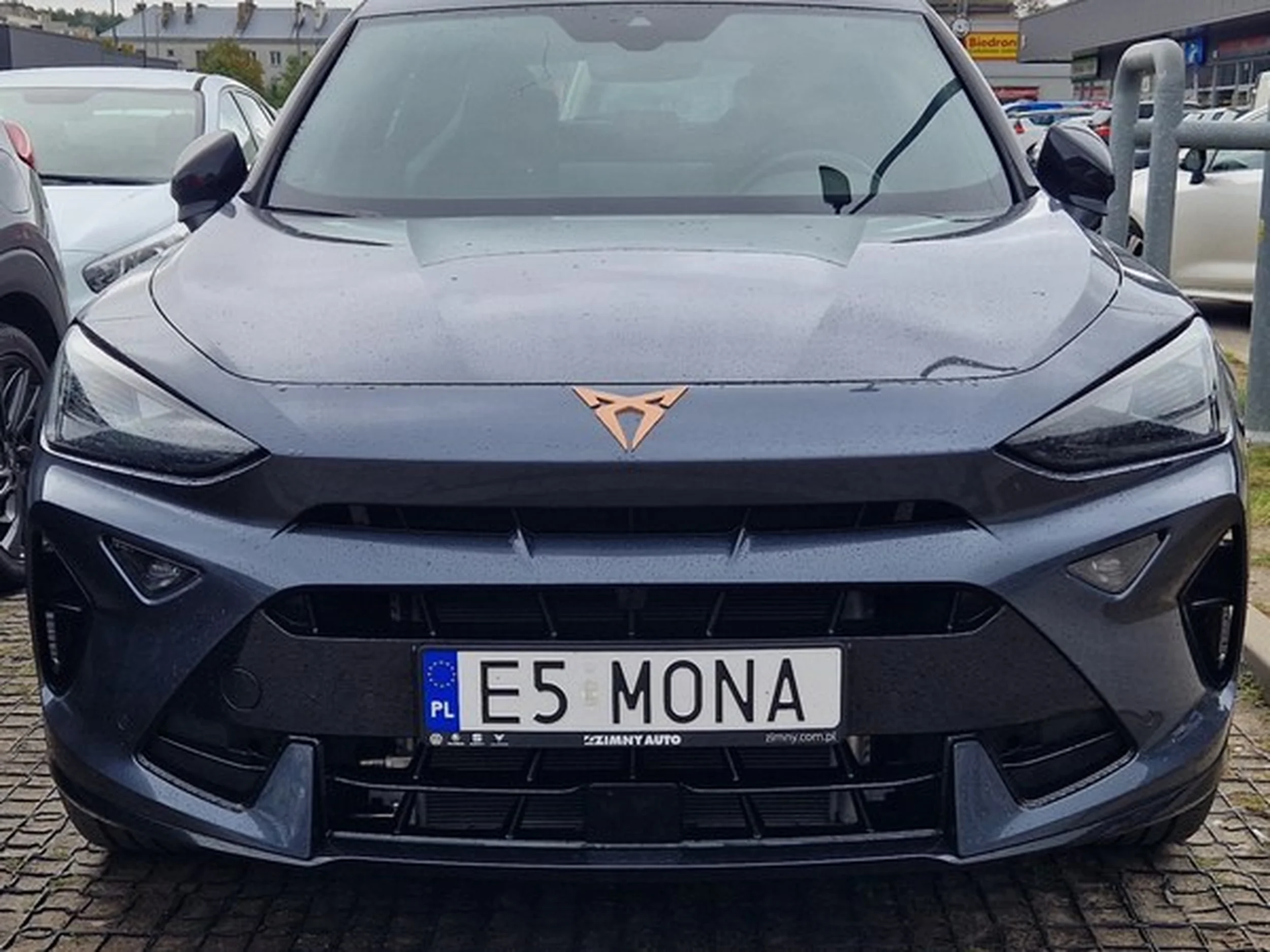 Fajny numer, blacha E5 MONA