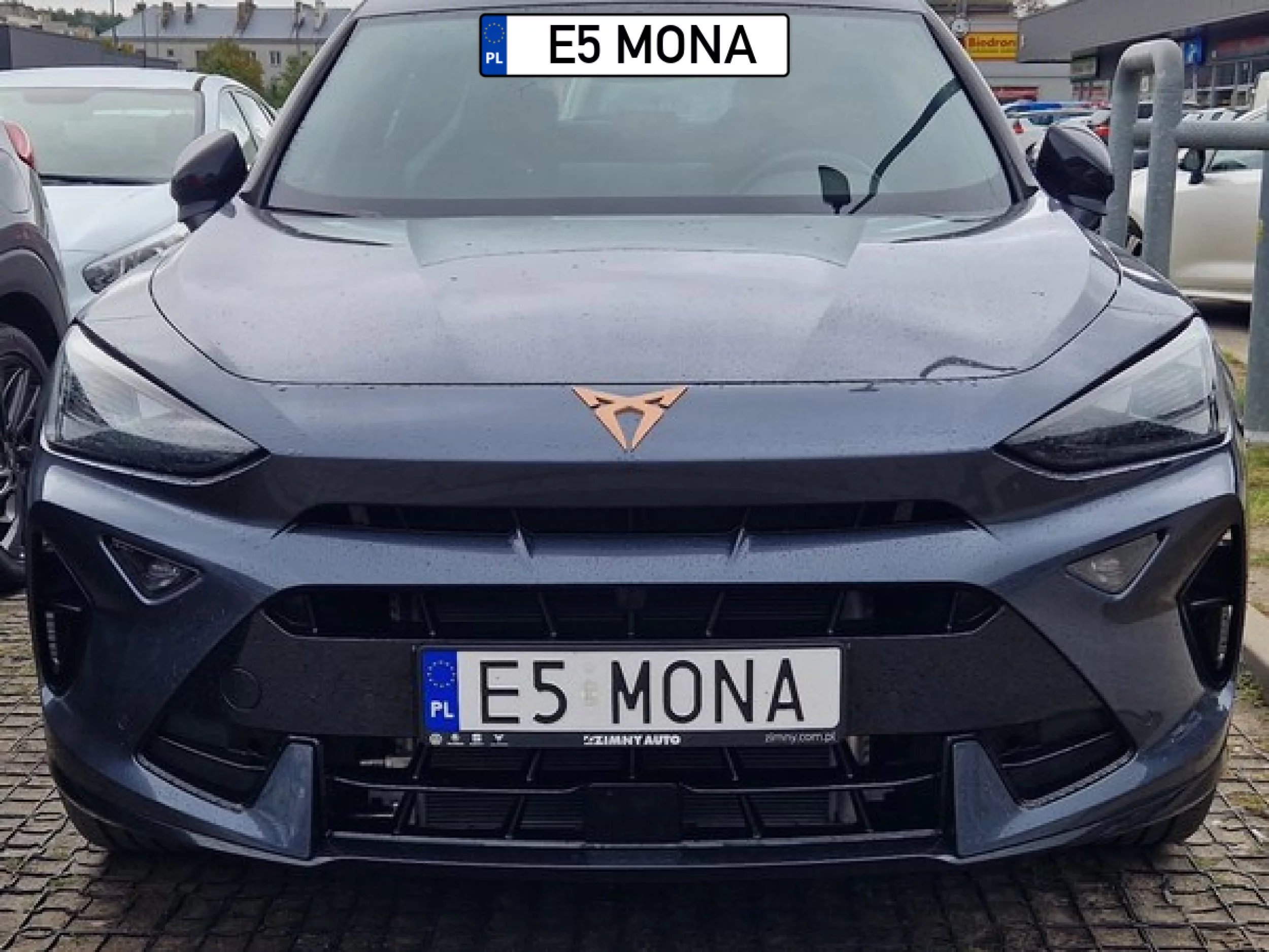 E5 MONA