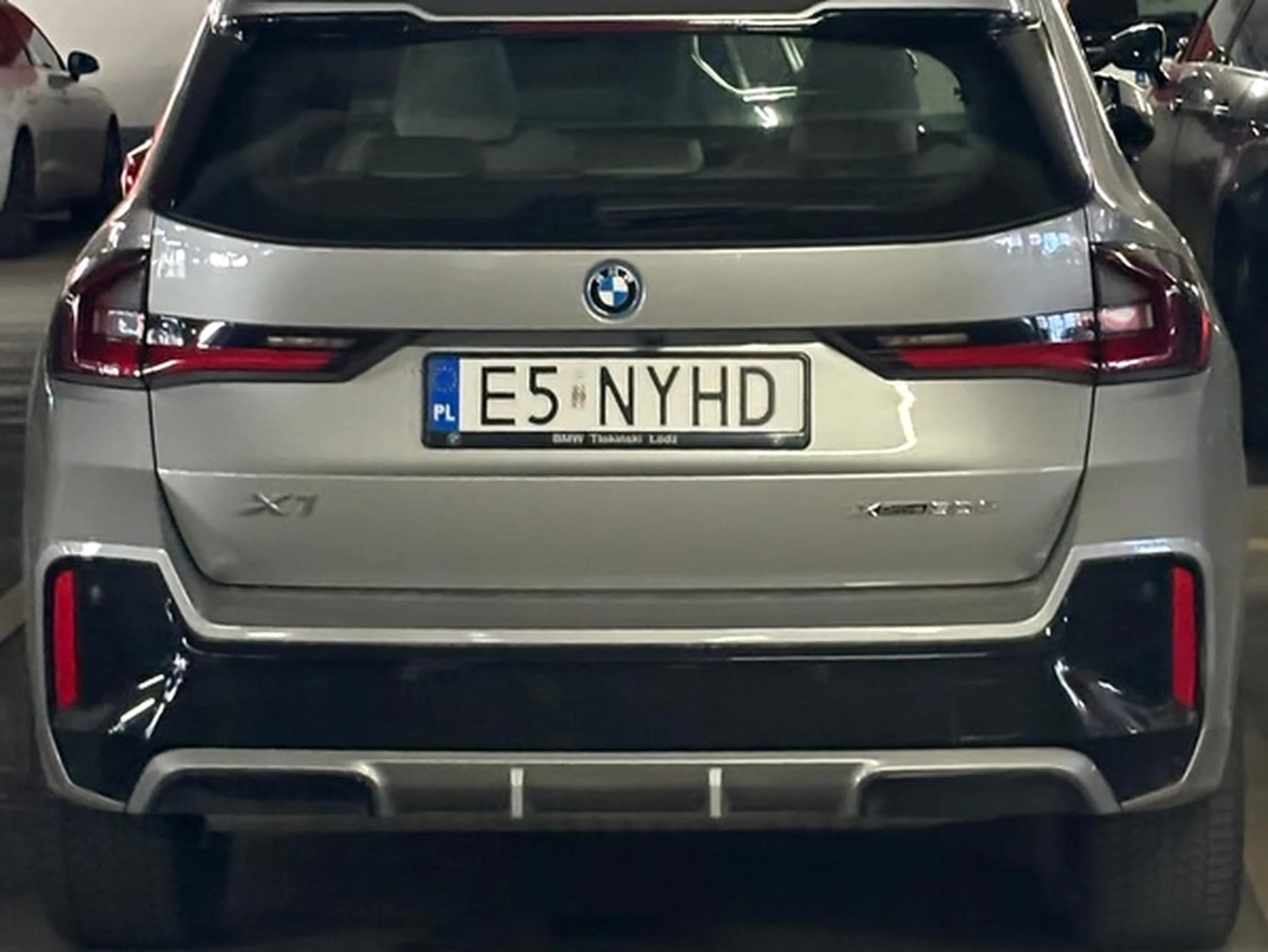 Fajny numer, blacha E5 NYHD