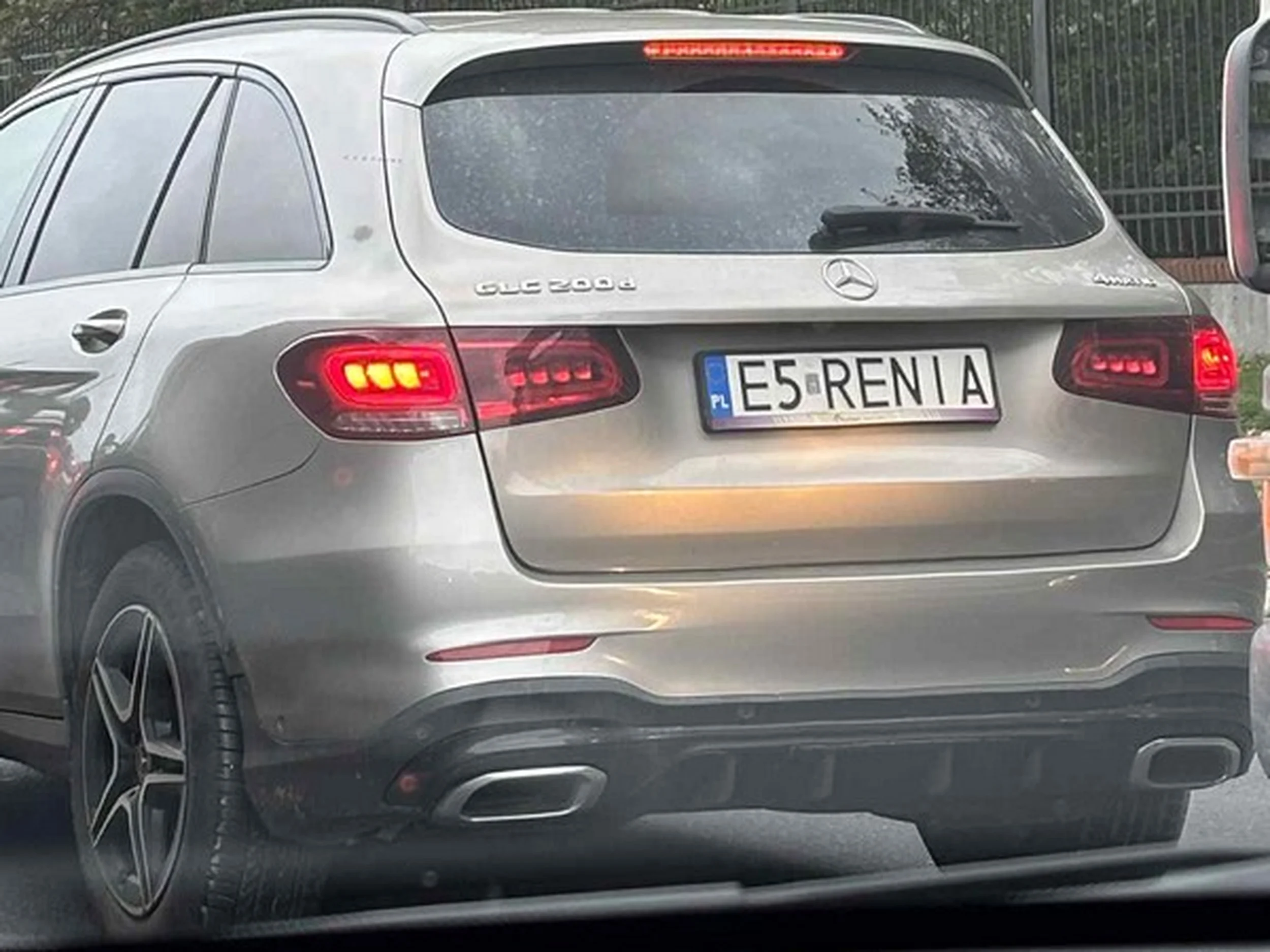 Fajny numer, blacha E5 RENIA