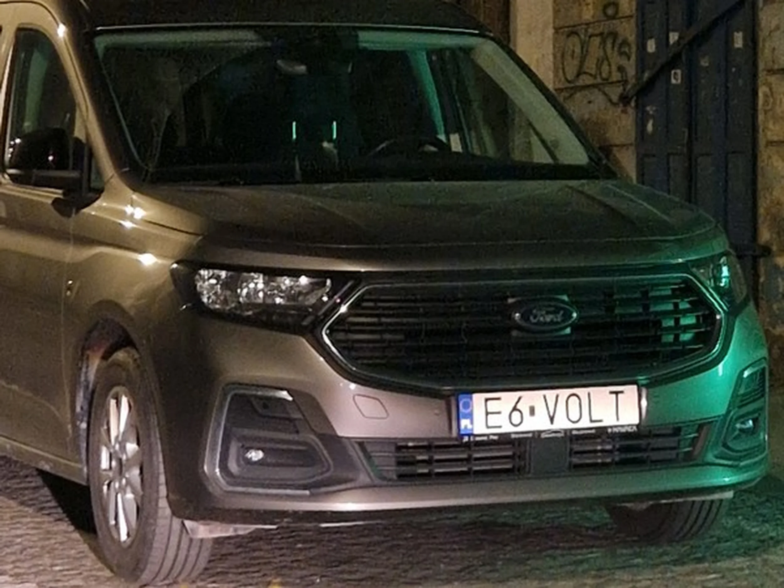 Fajny numer, blacha E6 VOLT