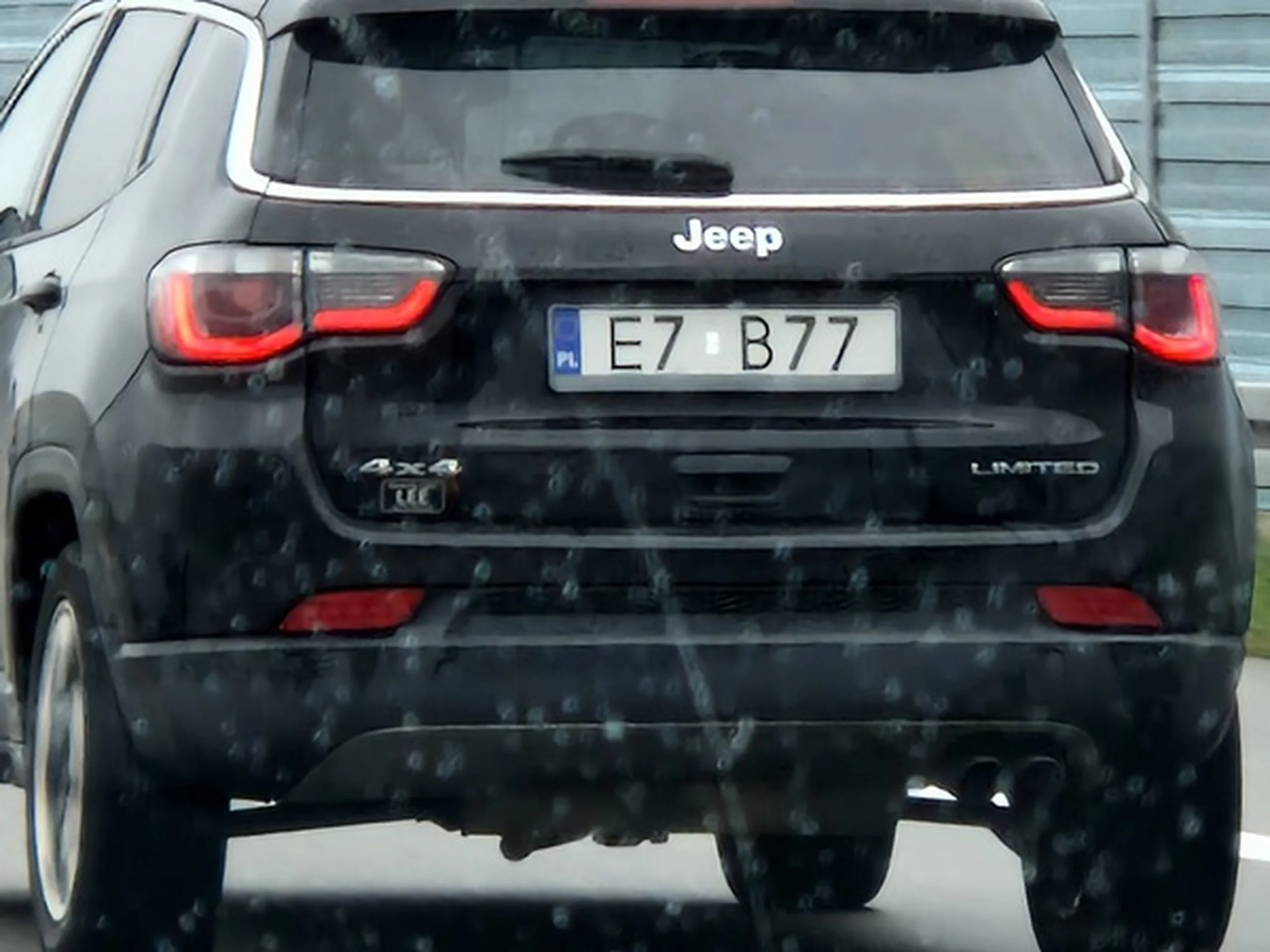 Fajny numer, blacha E7 B77