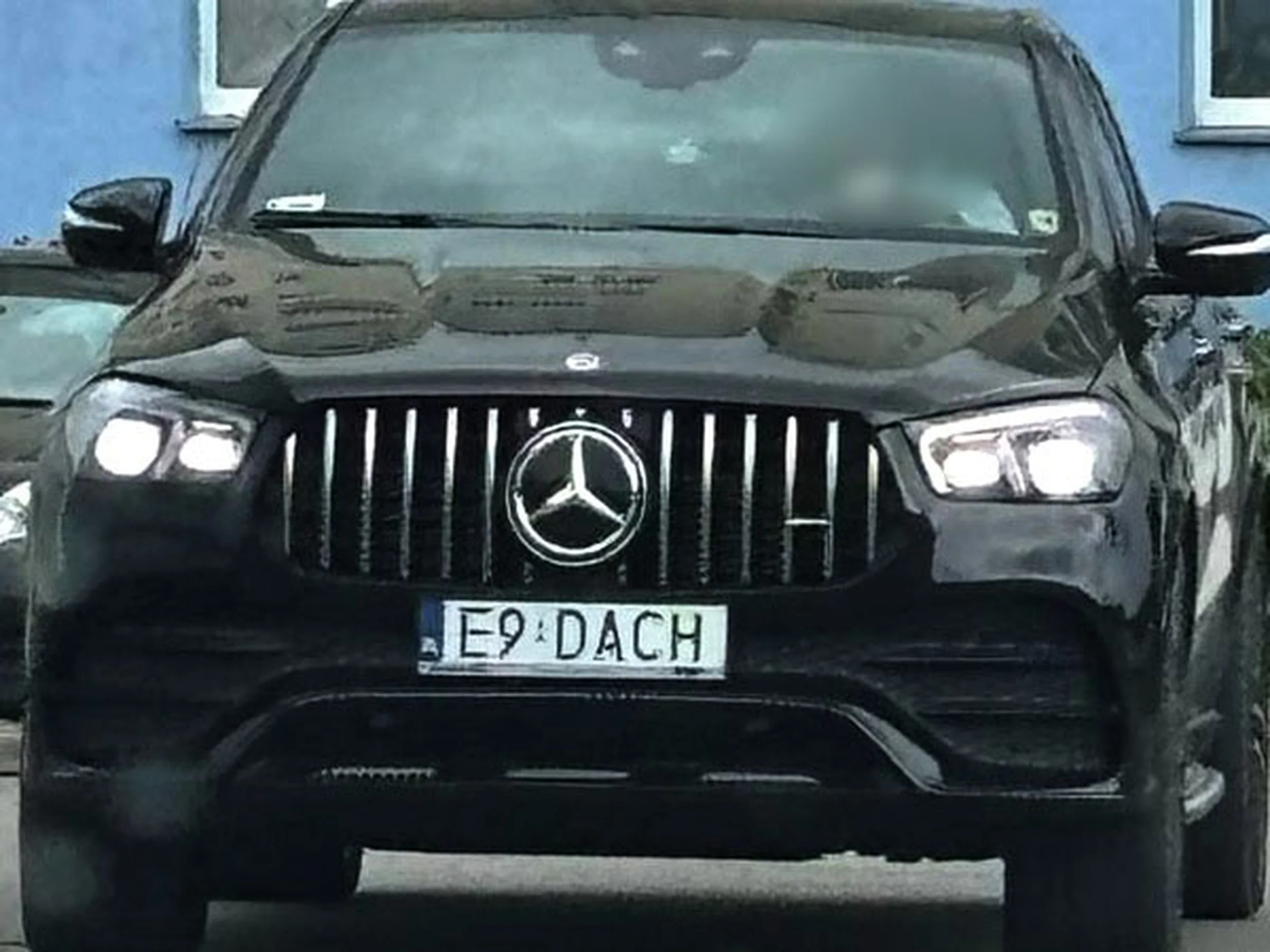 Fajny numer, blacha E9 DACH