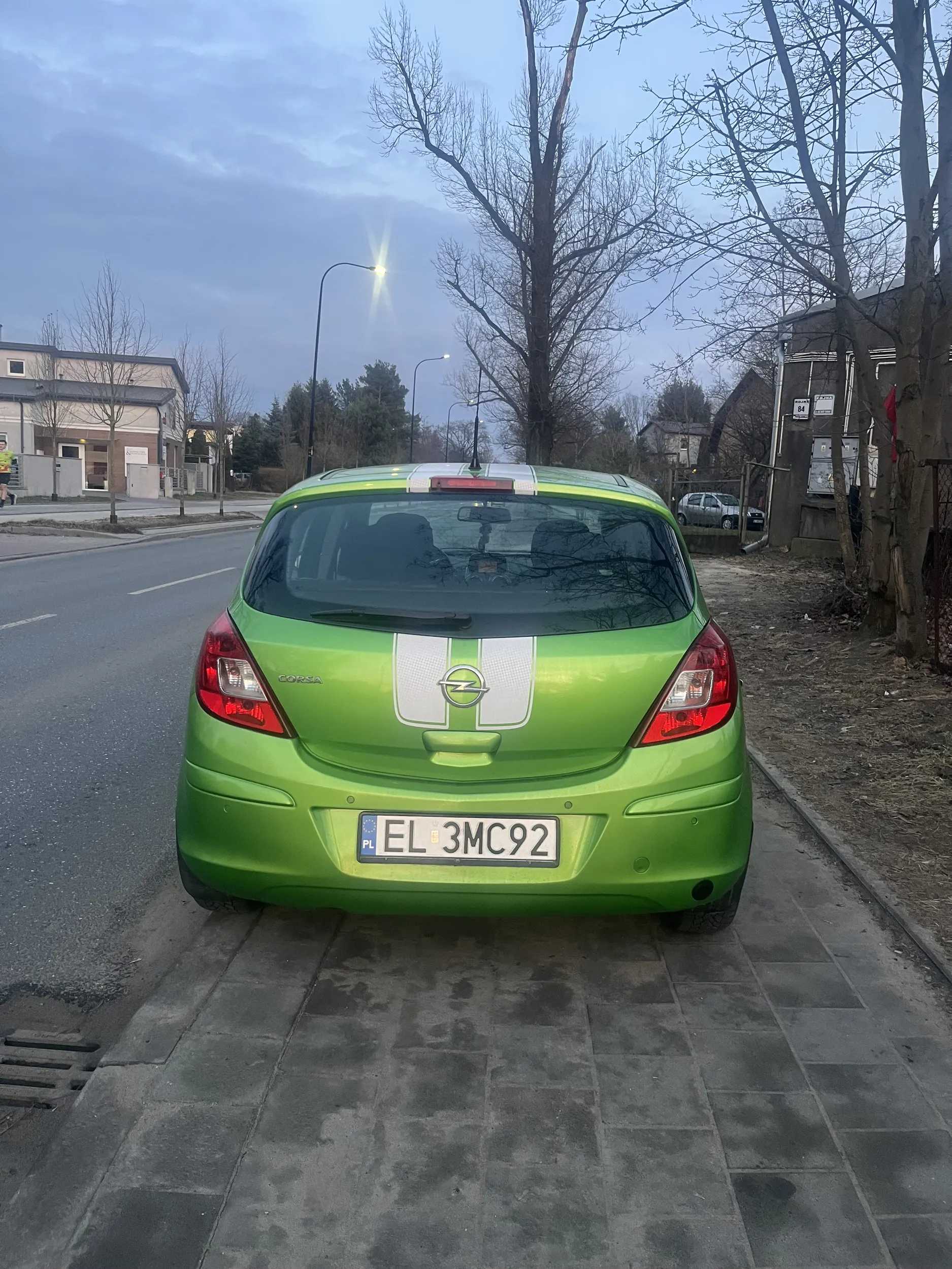 Po co pieszym chodnik?