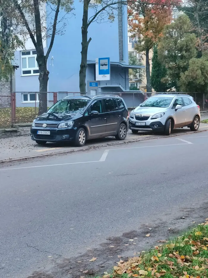 Dwaj idioci, bezmózgie odpady