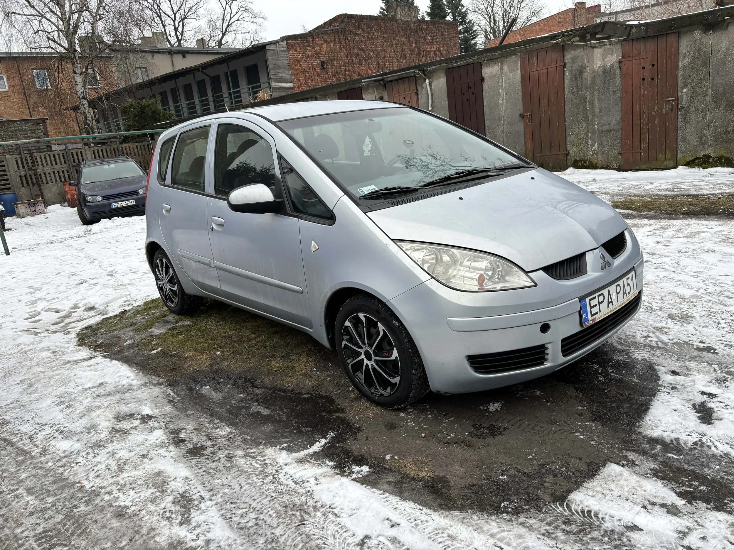 fura gwizda kierowca p*zda ale ladne kolpaki ma to trzeba przyznać