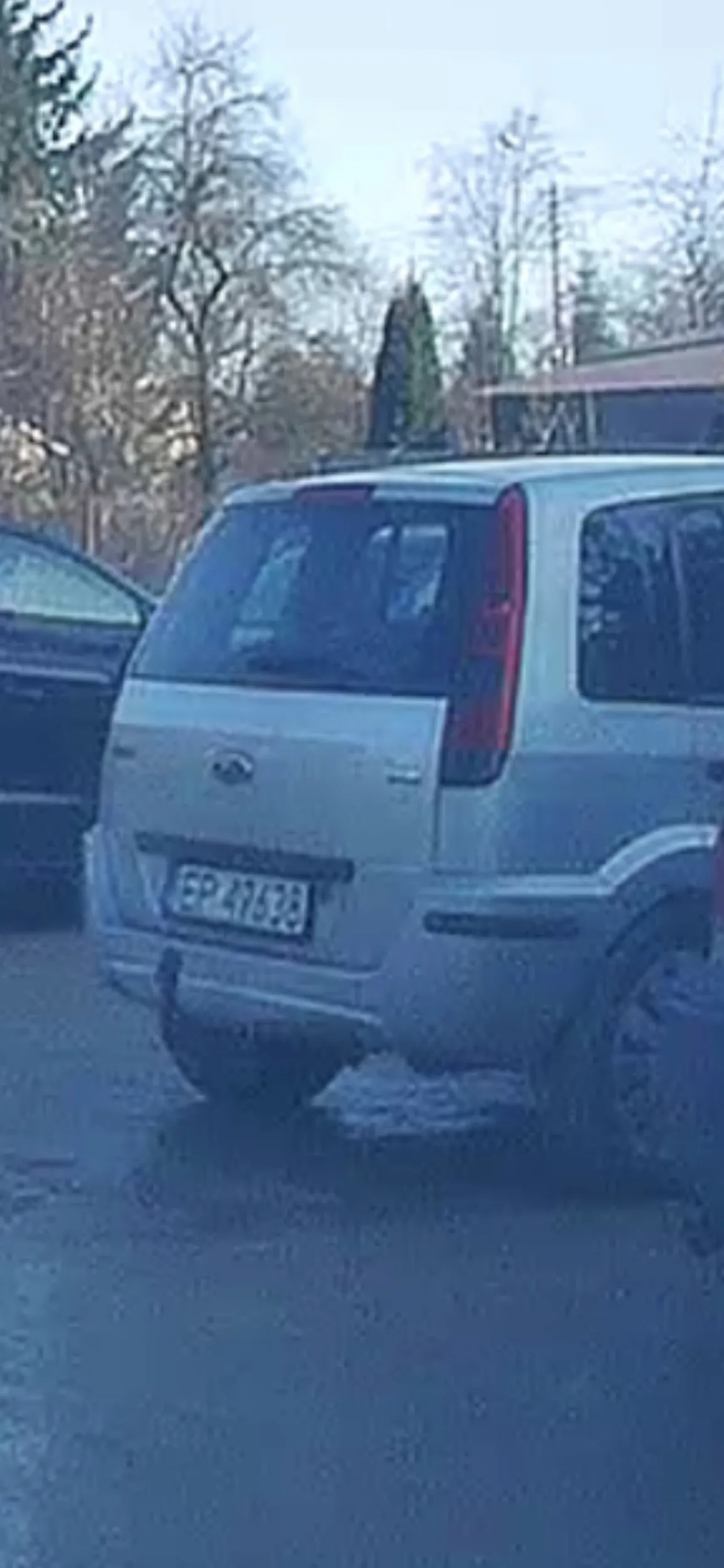 Problemy z umiejętnościami z parkingu nie potrafi wyjechać i Problemy do każdego ze zaparkował
