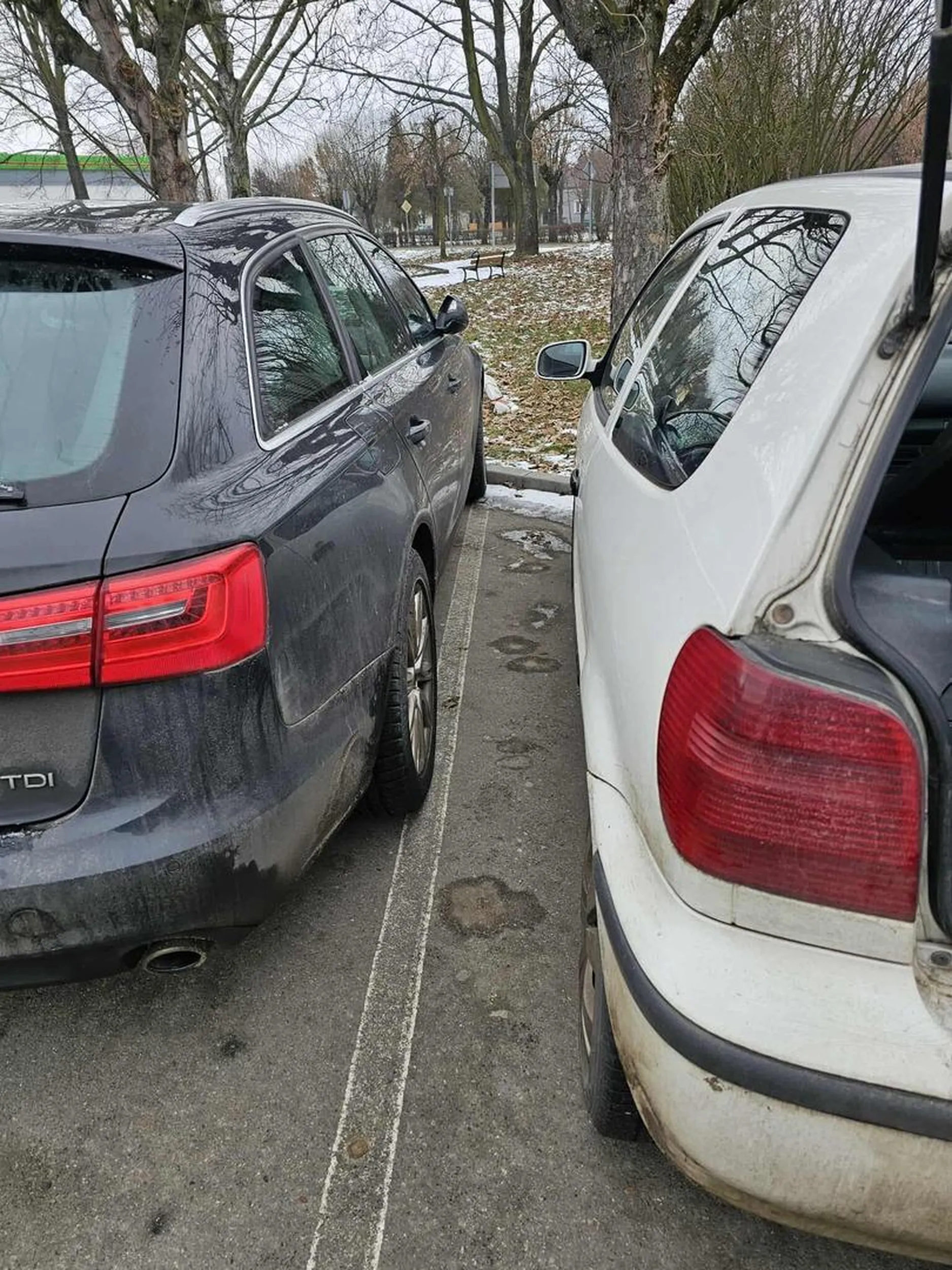 Tak staje, że drzwi otworzyć nie można.