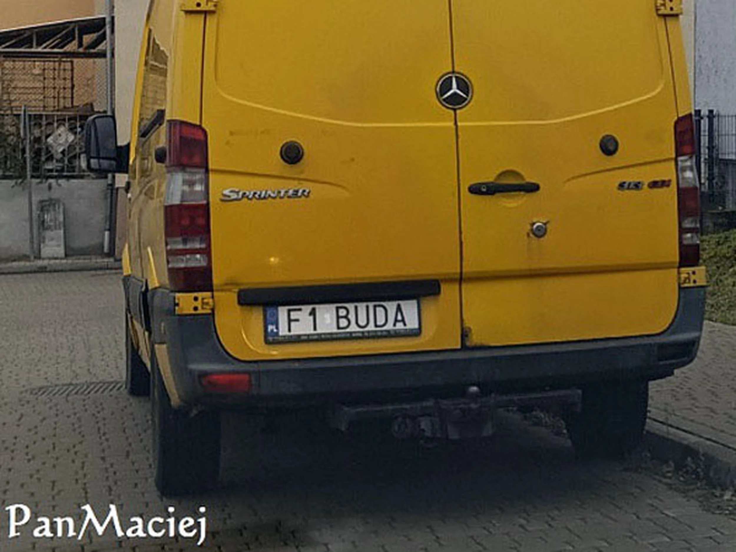 Fajny numer, blacha F1 BUDA