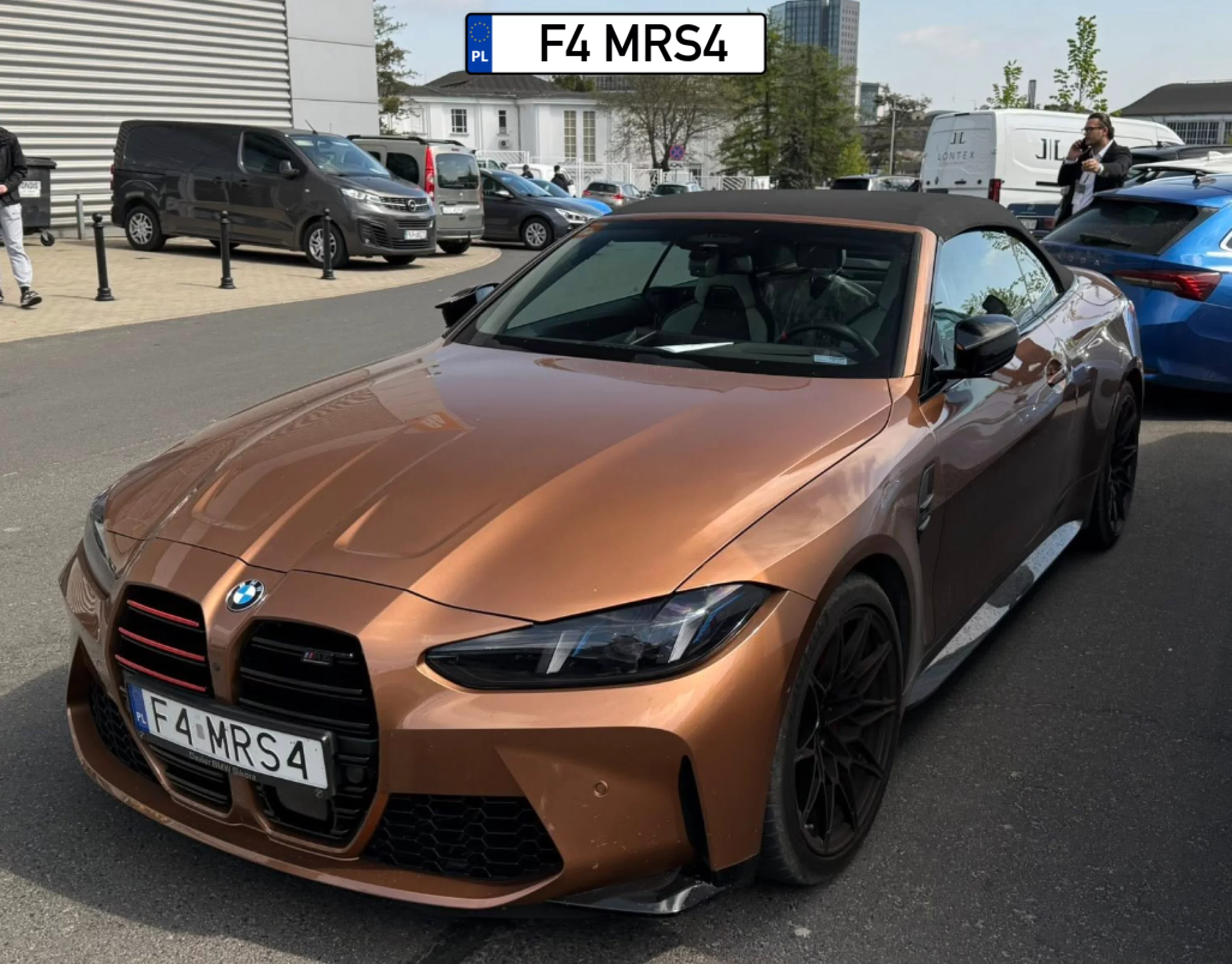 F4MRS4  - BMW