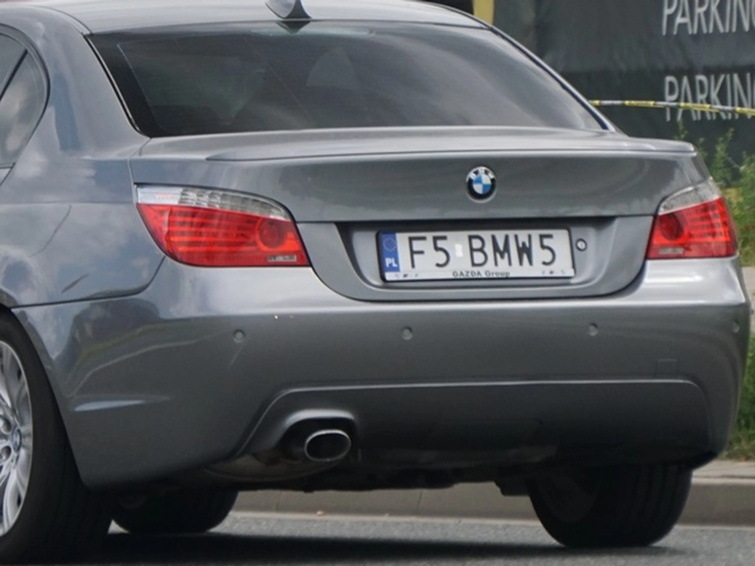 Fajny numer, blacha F5 BMW5