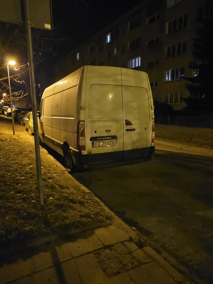 A zasłonię sobie widoczność, a co!