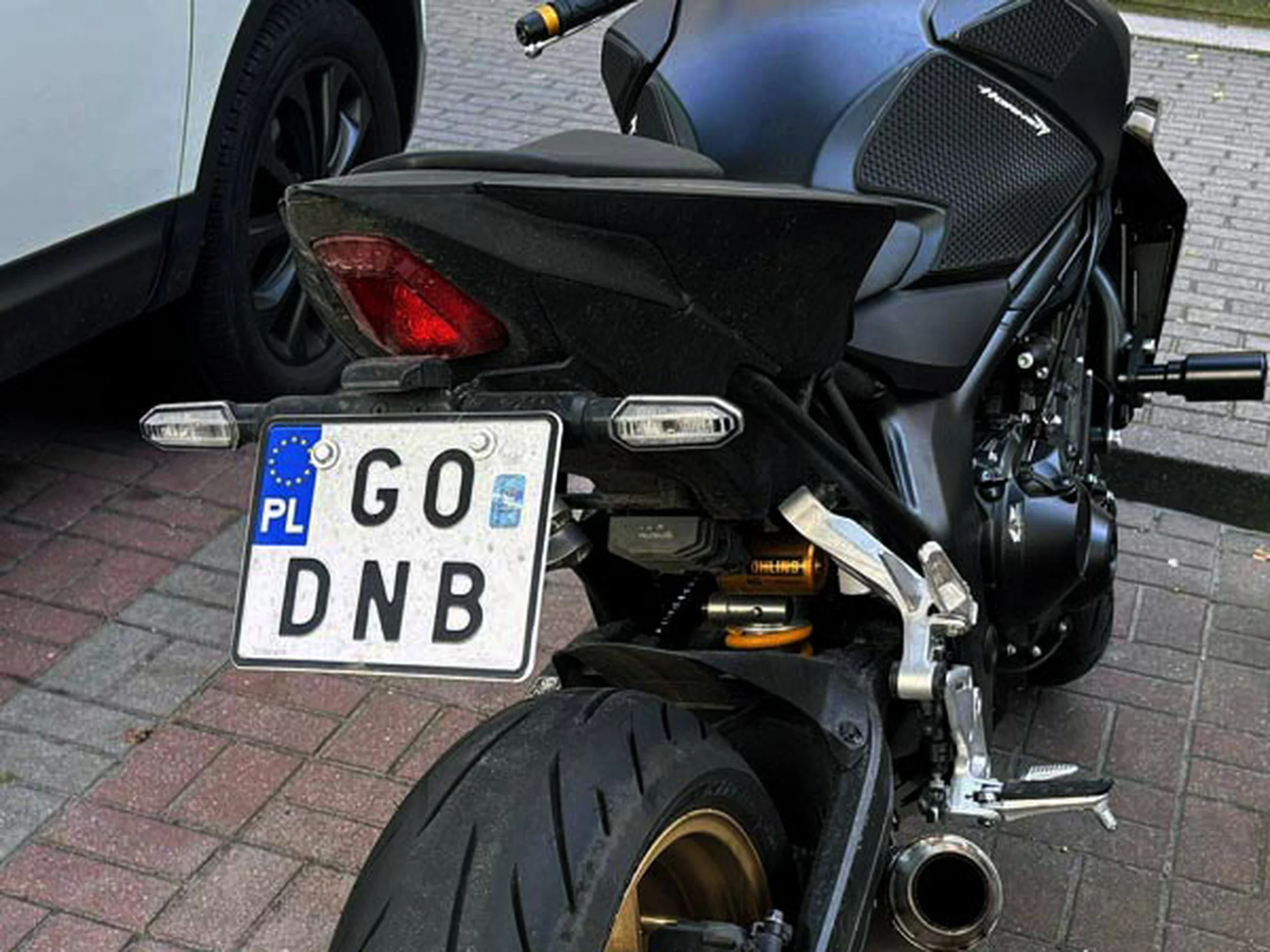 Fajny numer, blacha G0 DNB