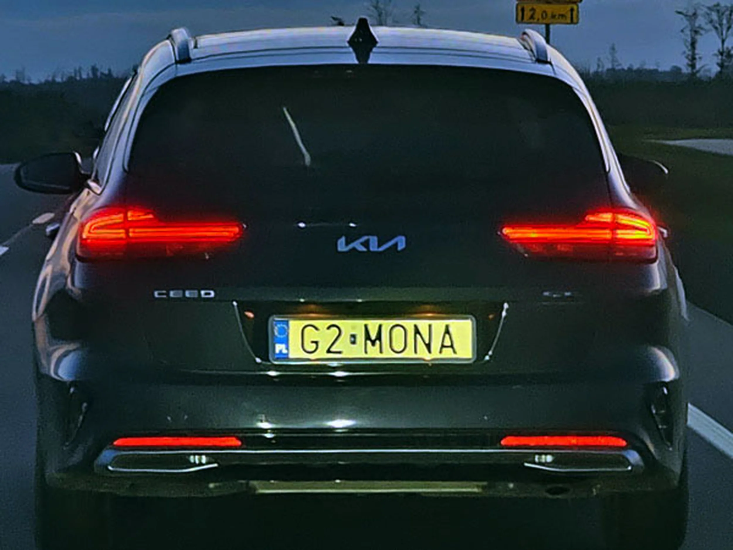 Fajny numer, blacha G2 MONA