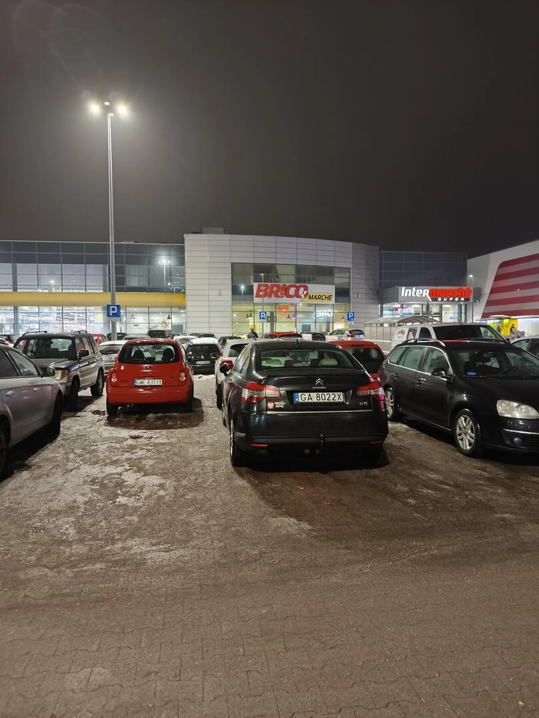 Inni też by chcieli zaparkować