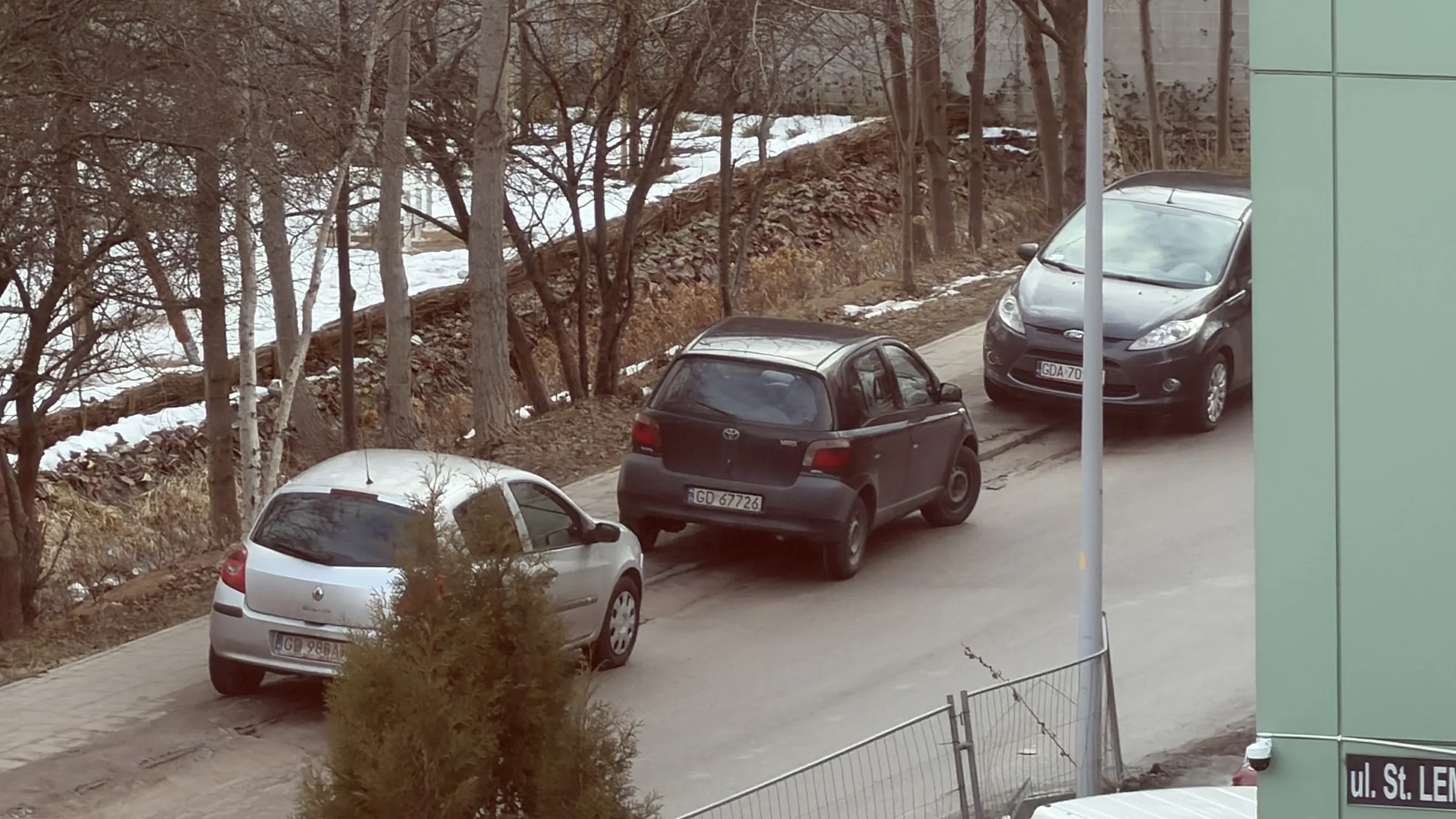 Parkowanie na zakazie zatrzymywania się !