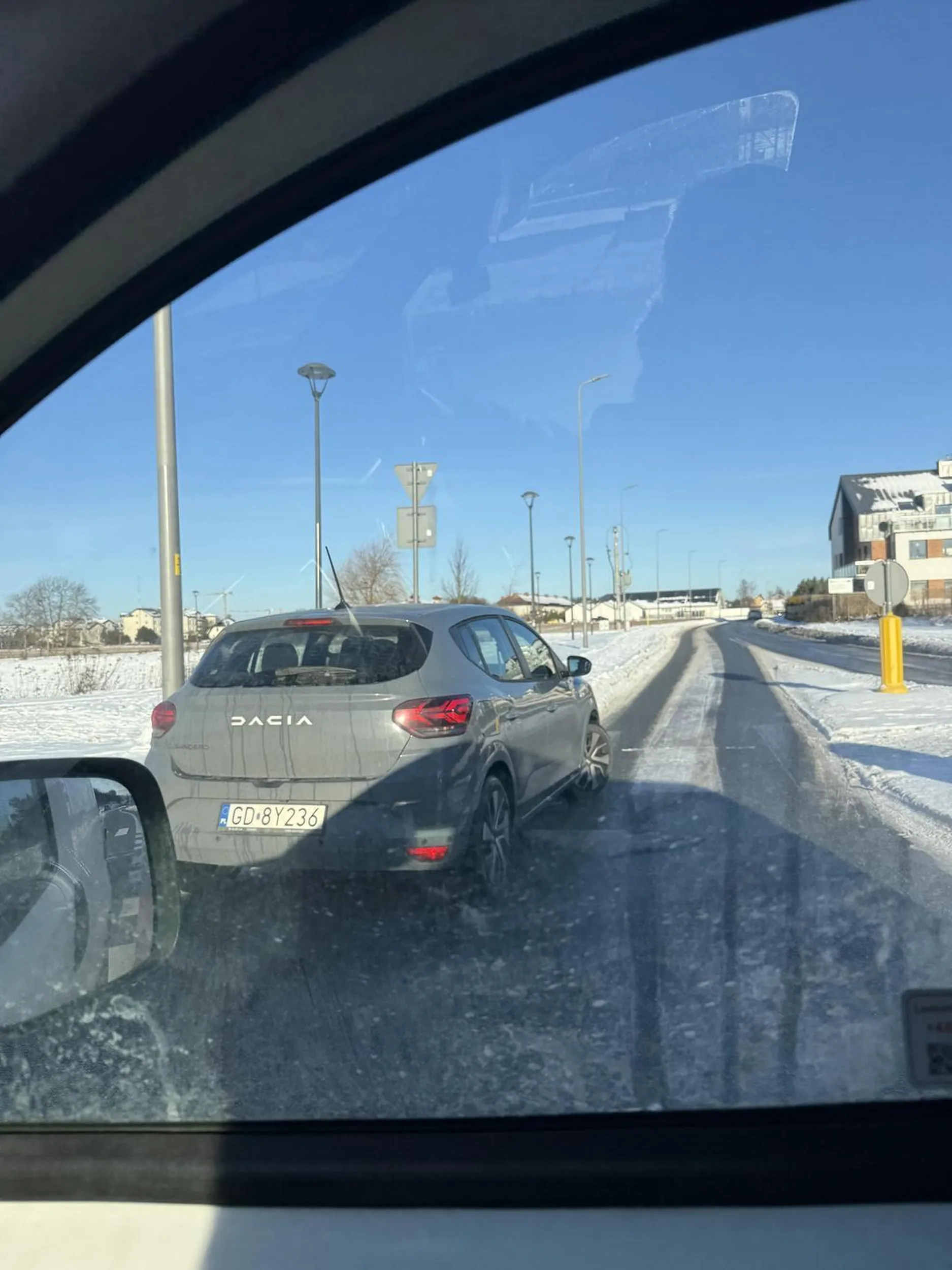 Dziadek oddaj już lepiej prawko bo stwarzasz zagrożenie Tu jest pod prąd!!!!