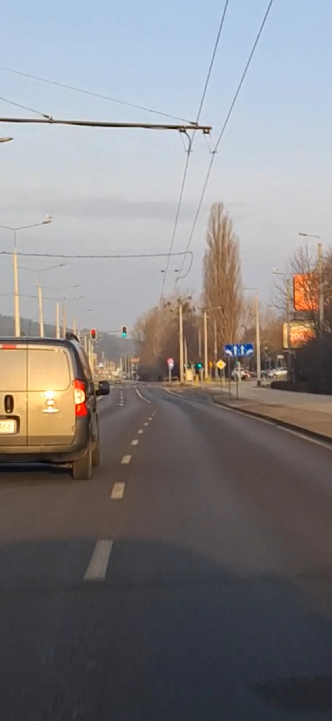 Prawy pas gryzie czy co