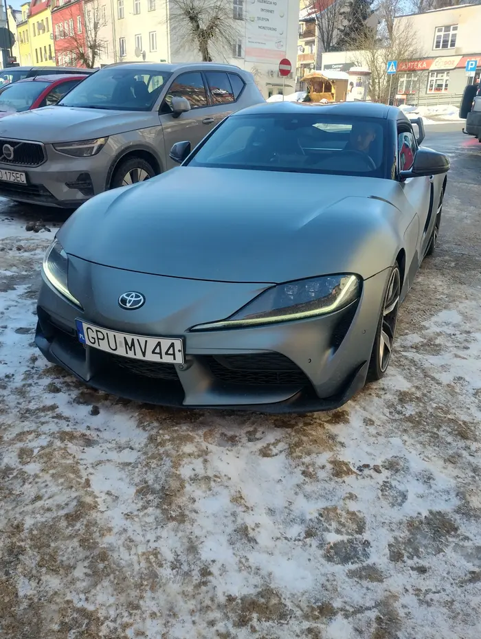 Bardzo ladne auto pan nawet przygazowal bardzo mily pan