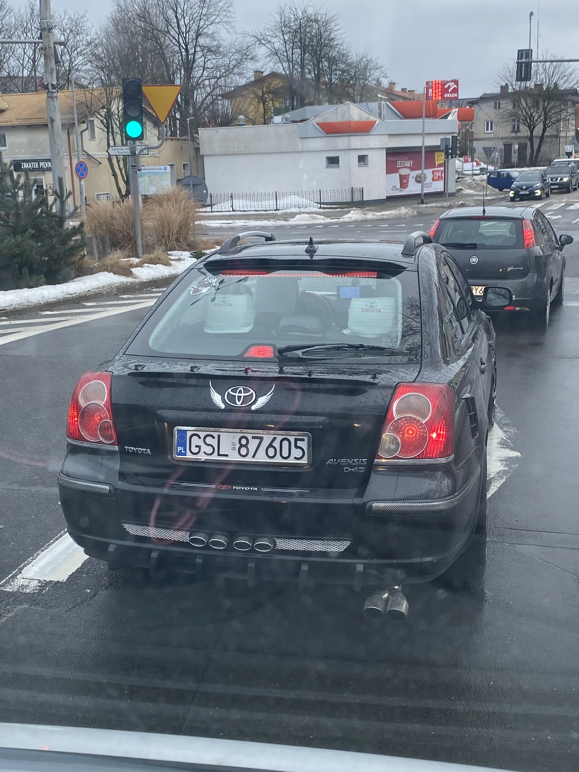 Zajebisty tuning podobało mi sie jak 6 koncowek ziało ogniem