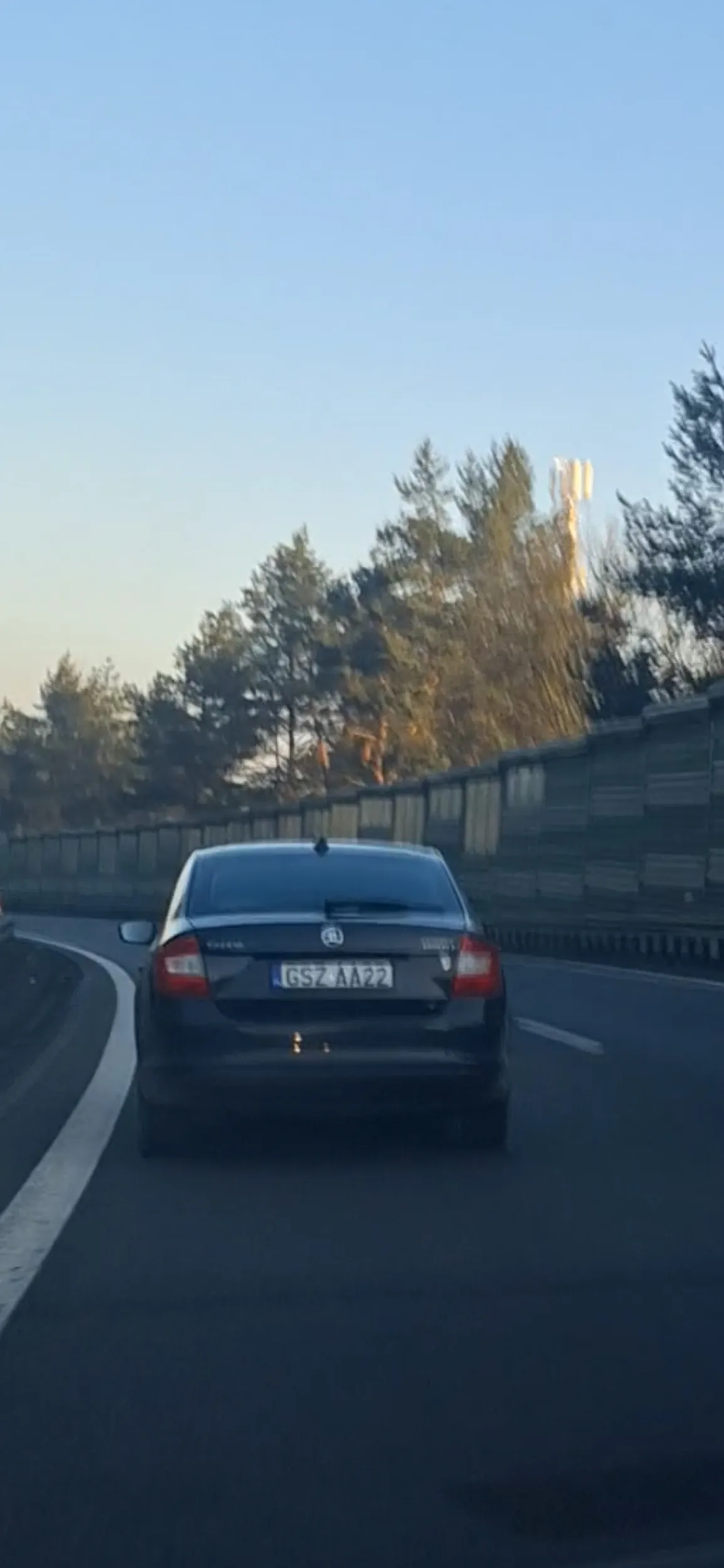 Król  lewego pasa sie slimaczy na obwodnicy Trójmiasta