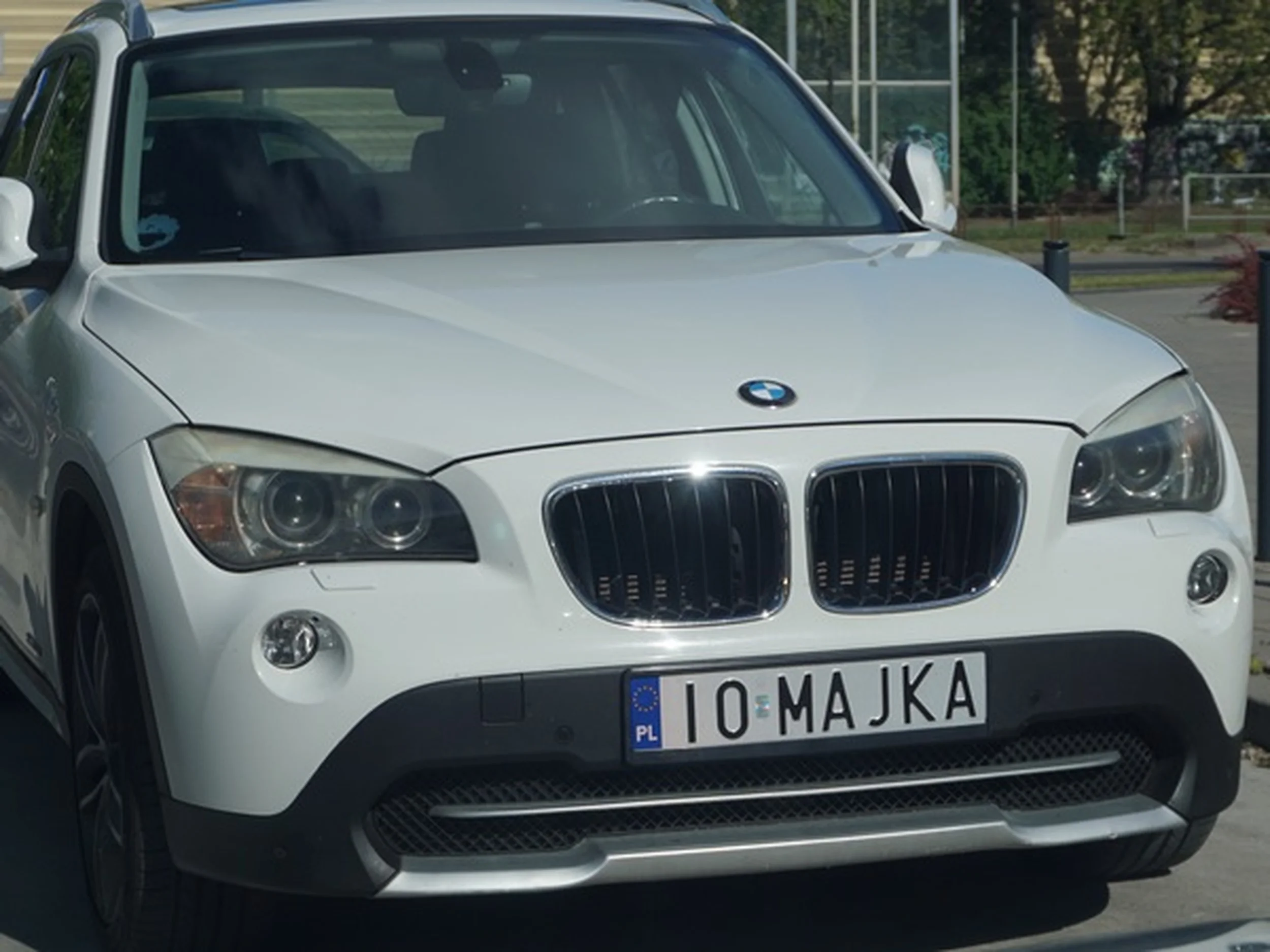 Fajny numer, blacha I0 MAJKA