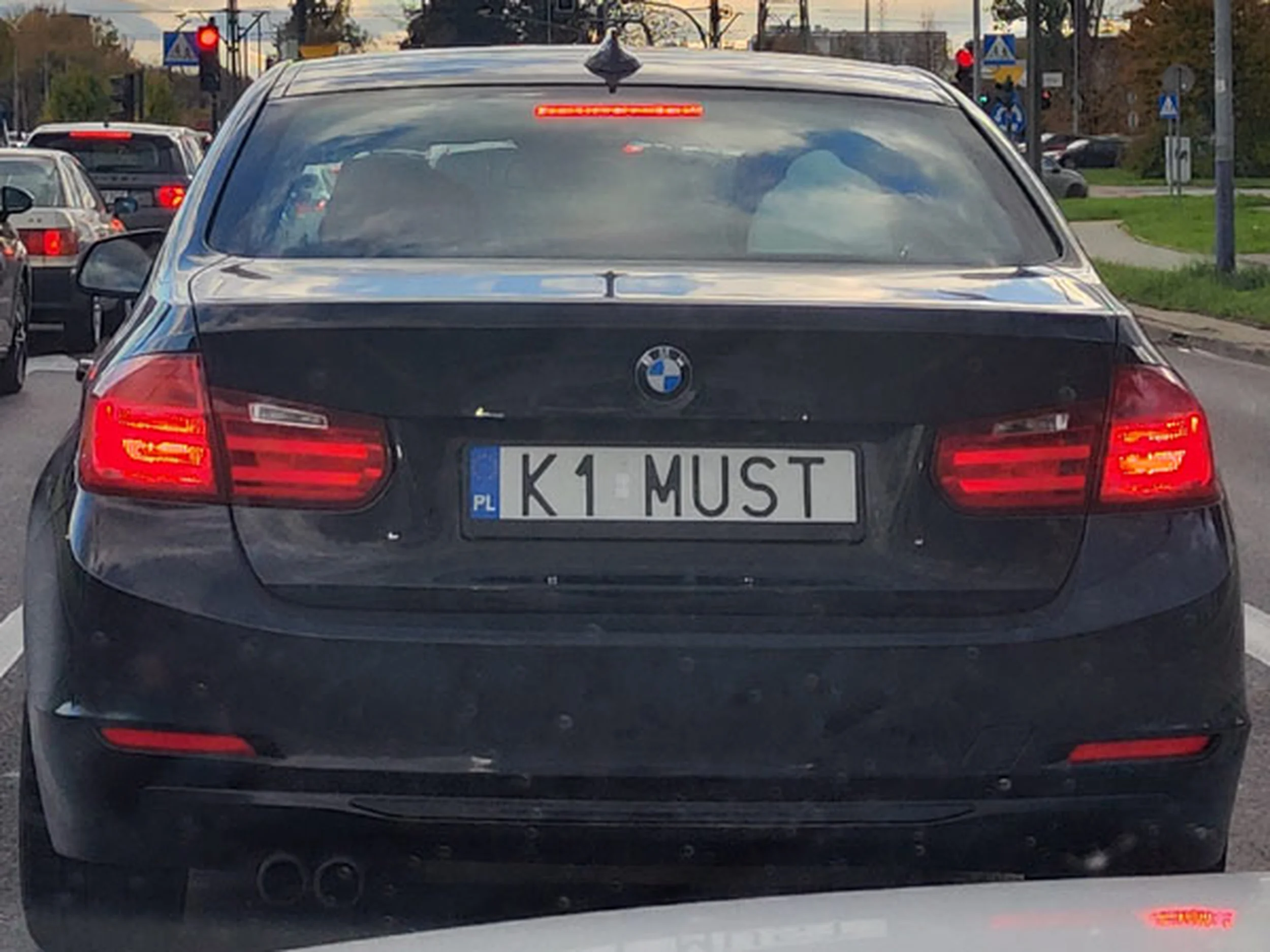 Fajny numer, blacha K1 MUST