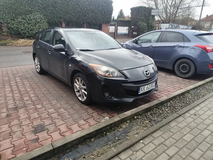 Chłop nie umie parkować