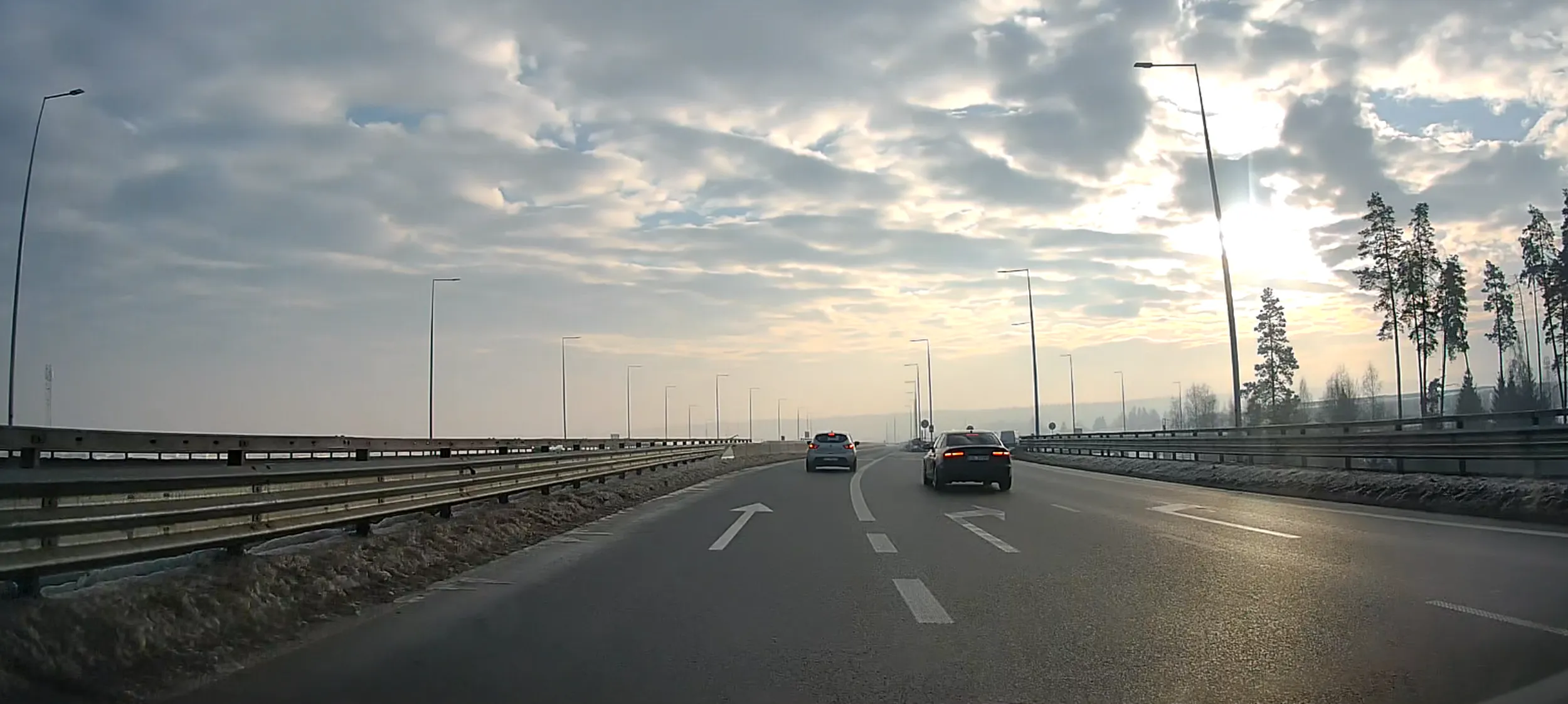 Naucz się jeździć człowieku albo oddaj prawko bo pozabijasz ludzi