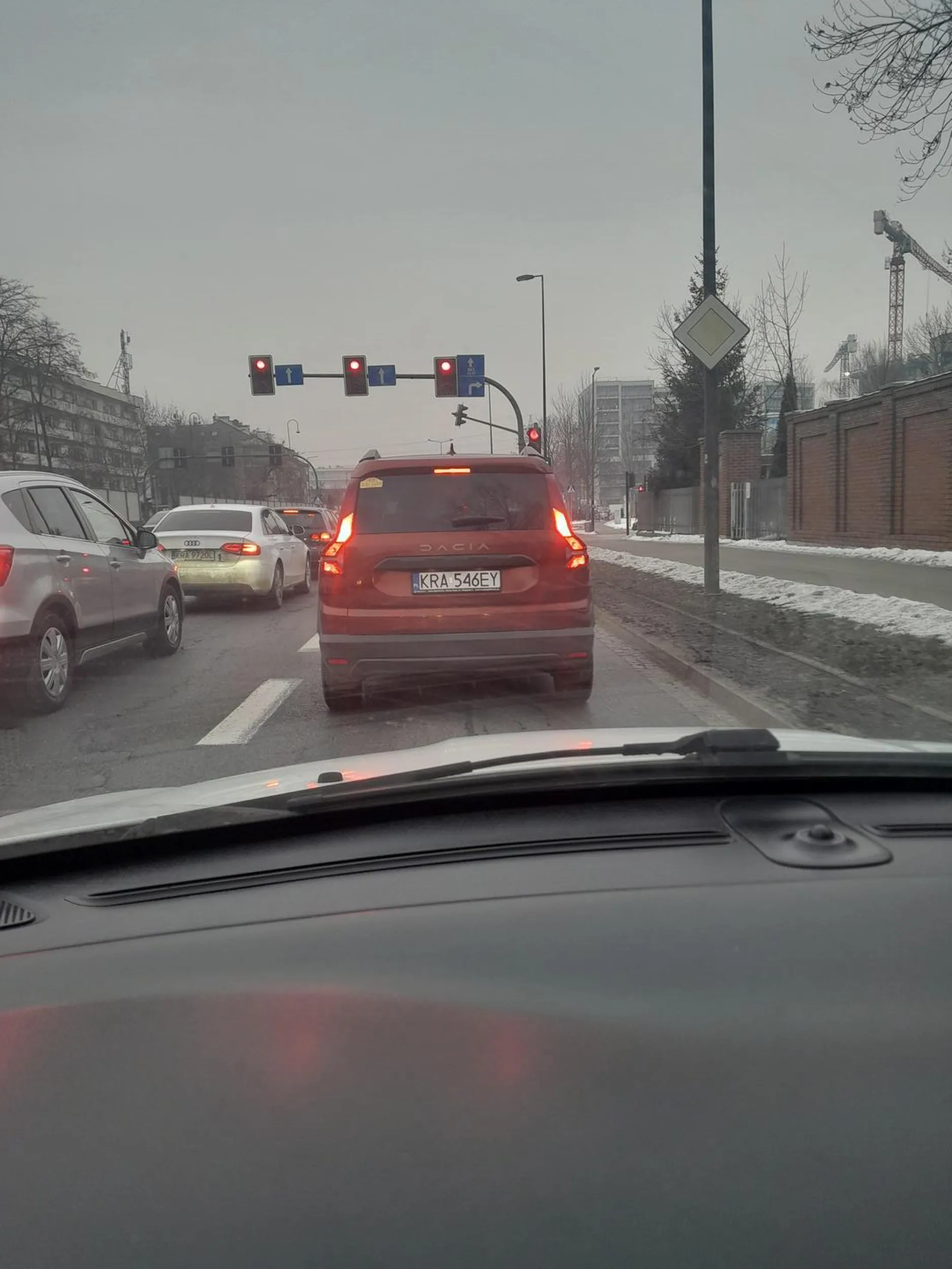 Cwaniak jeździ buspasem.