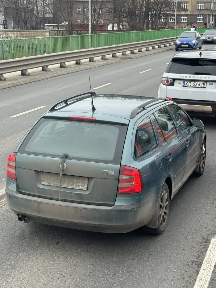 Dość że wymusił pierwszeństwo, to jeszcze pokazał środkowy palec