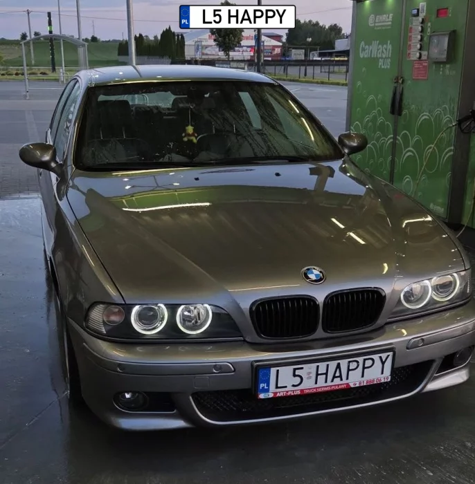 Przynajmniej jeden szczęśliwy