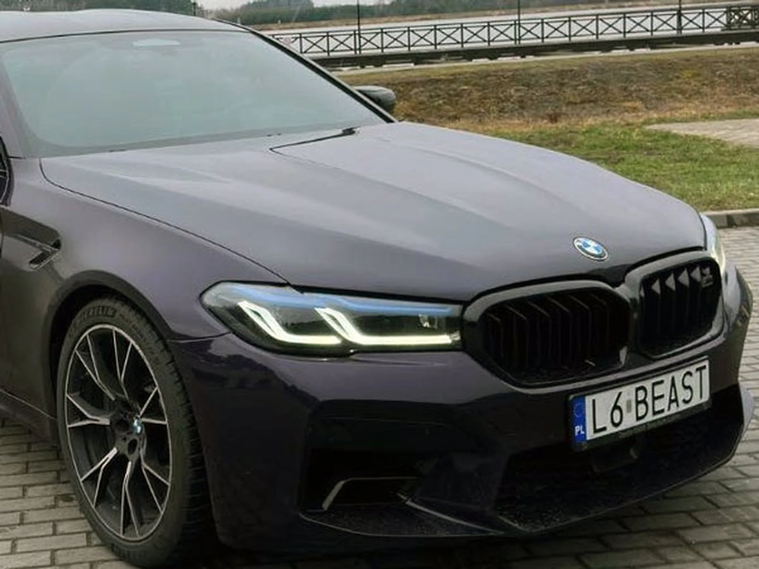 Fajny numer, blacha L6 BEAST