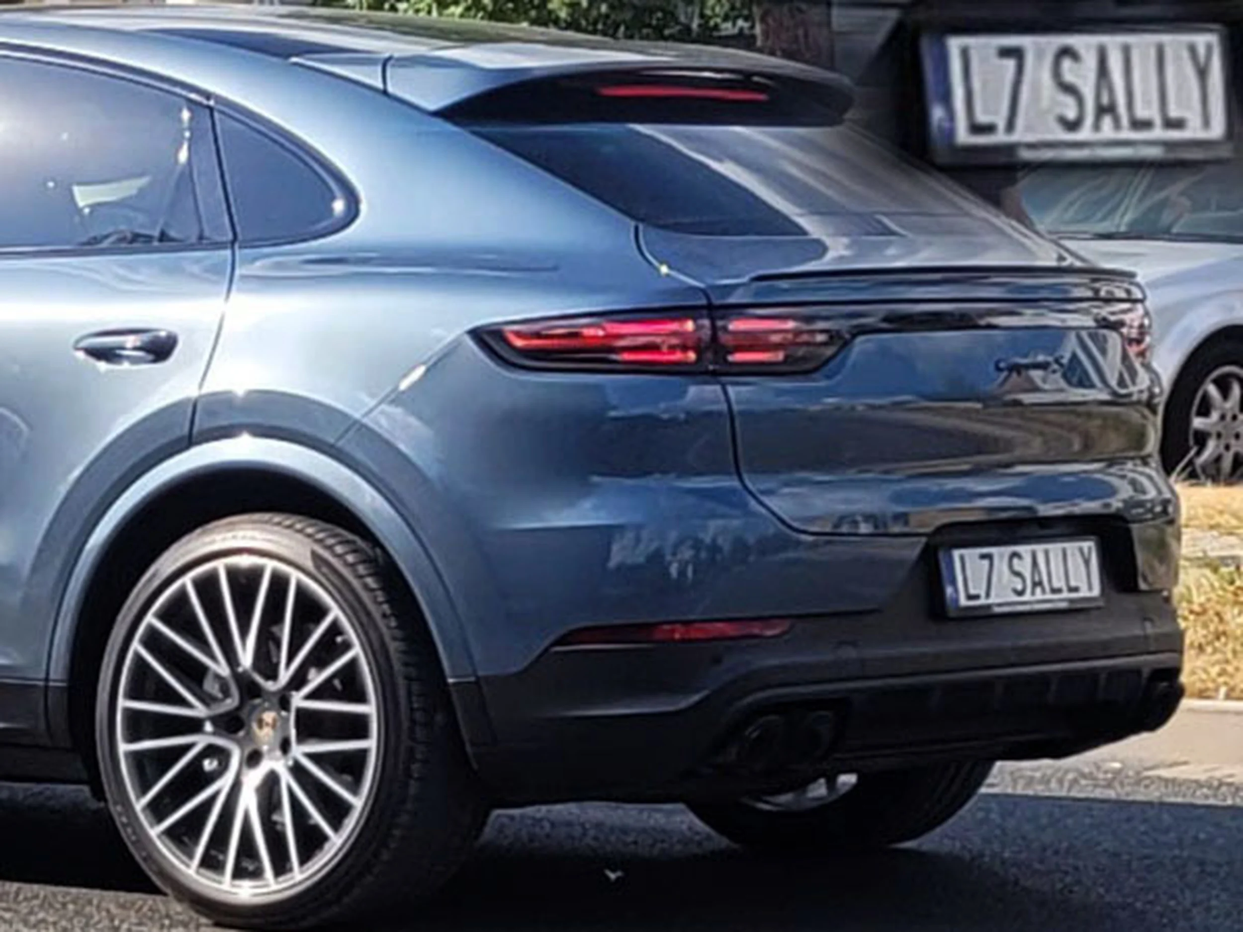 Fajny numer, blacha L7 SALLY