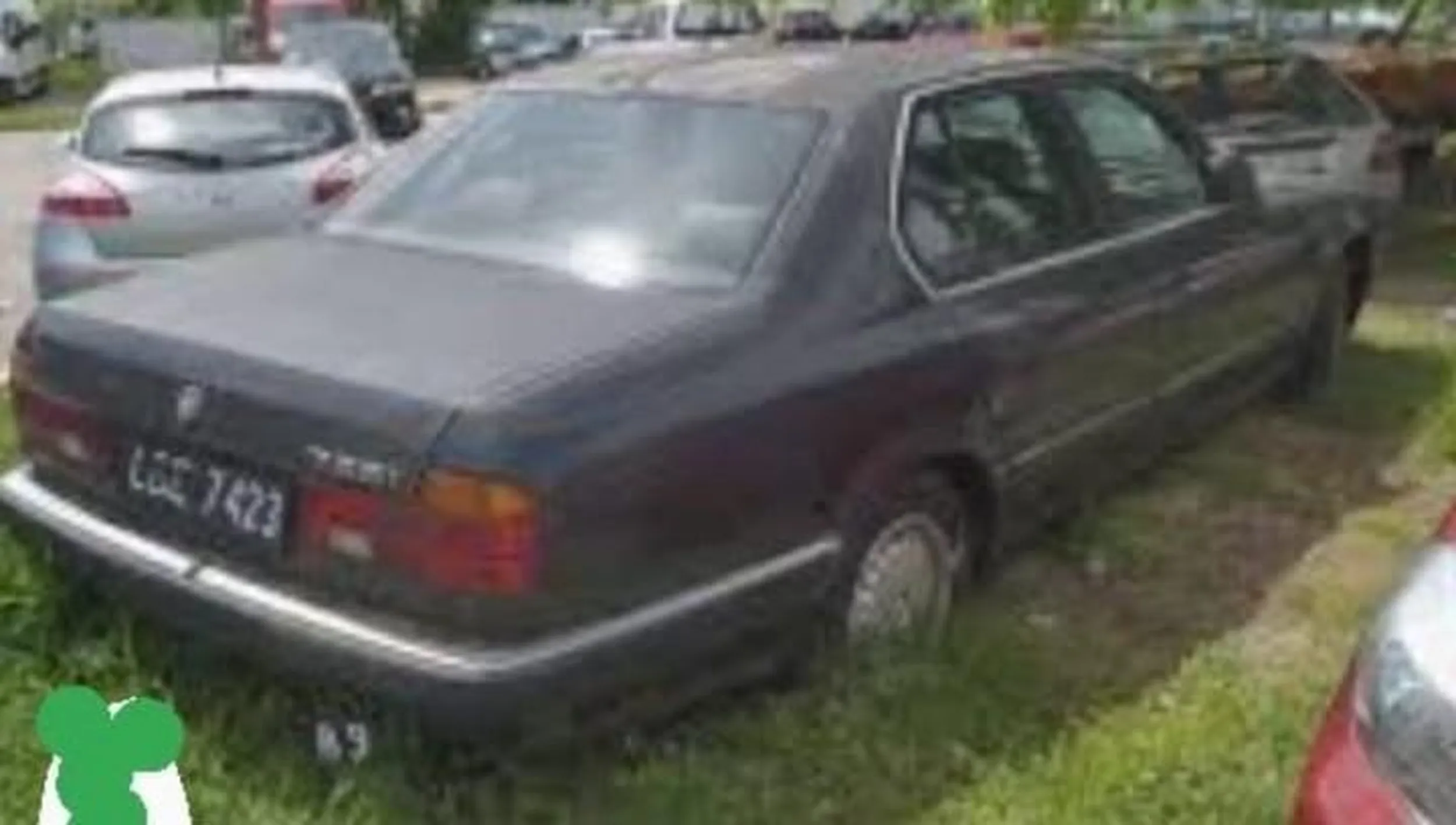 Stoi tam 23 lata w bednarzówce BMW