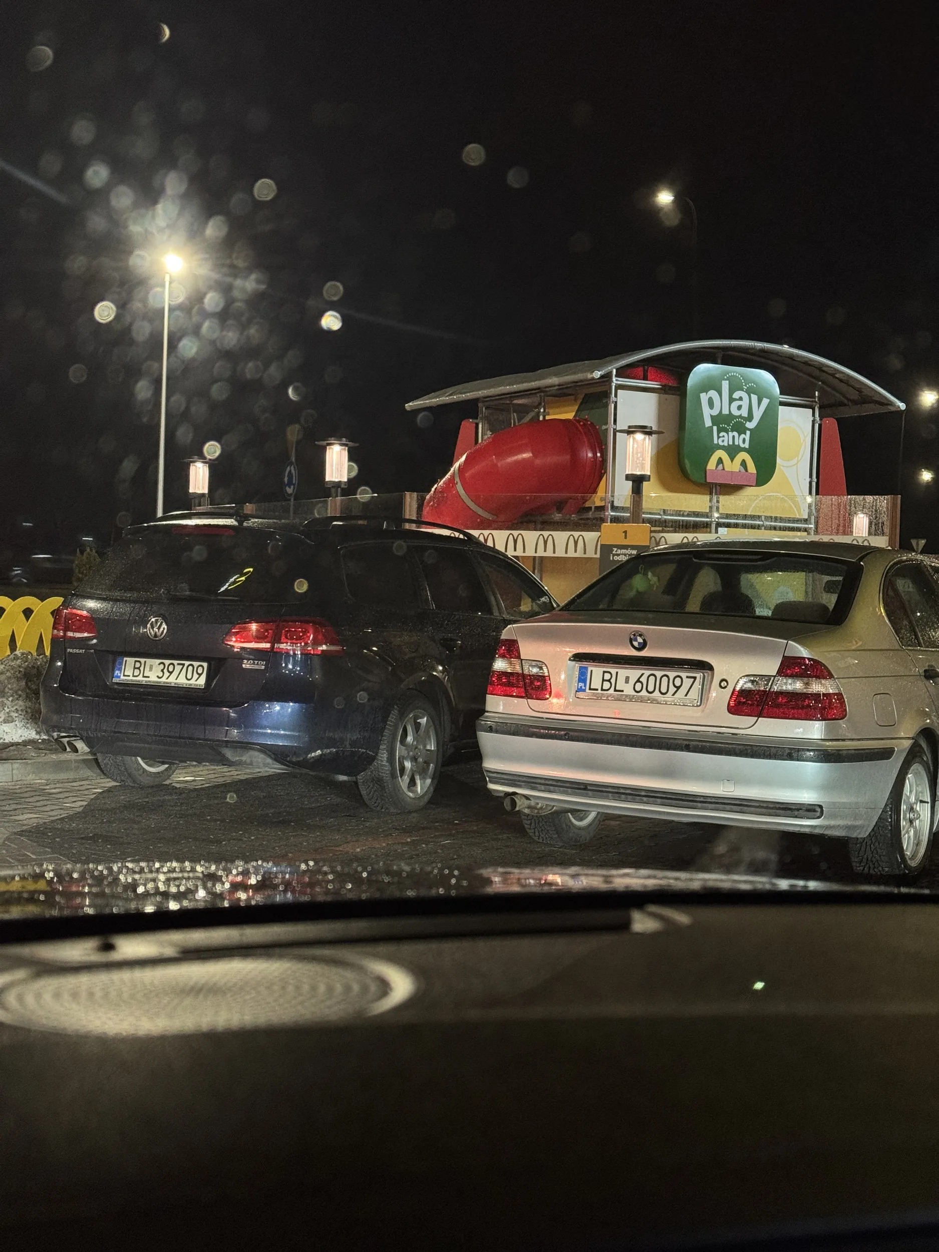 Jak nie zamawiasz do miejsca parkingowego to na huj tam staje koziojebcu