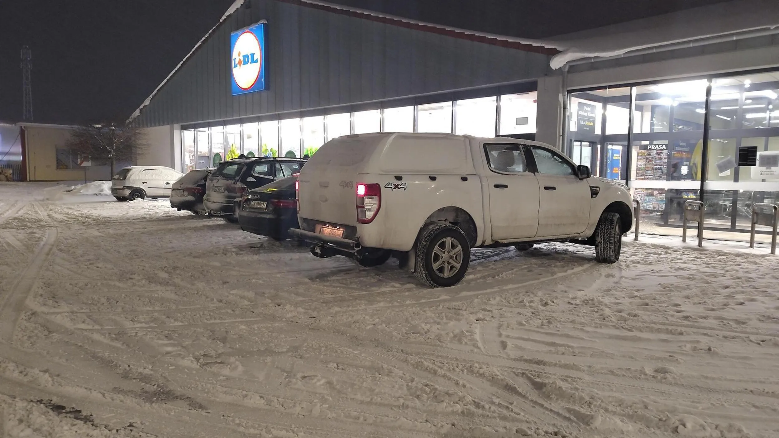 Spotkany w Szczytnie. Ładnie zaparkowany, starszy kierowca spokojny. Wszystko ok ☺️