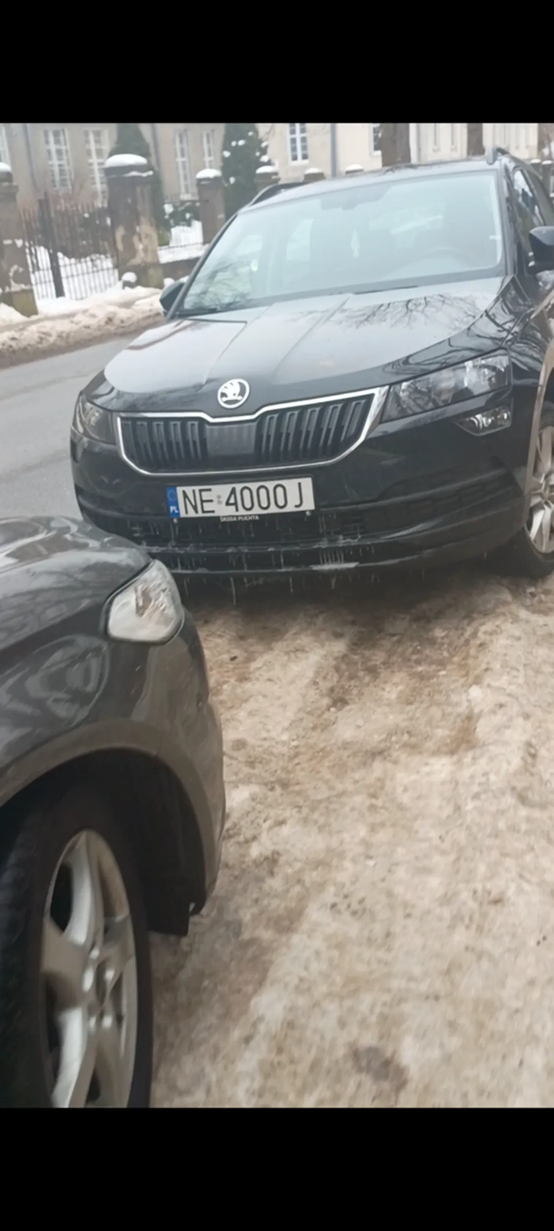 chodnik z zakazem postoju