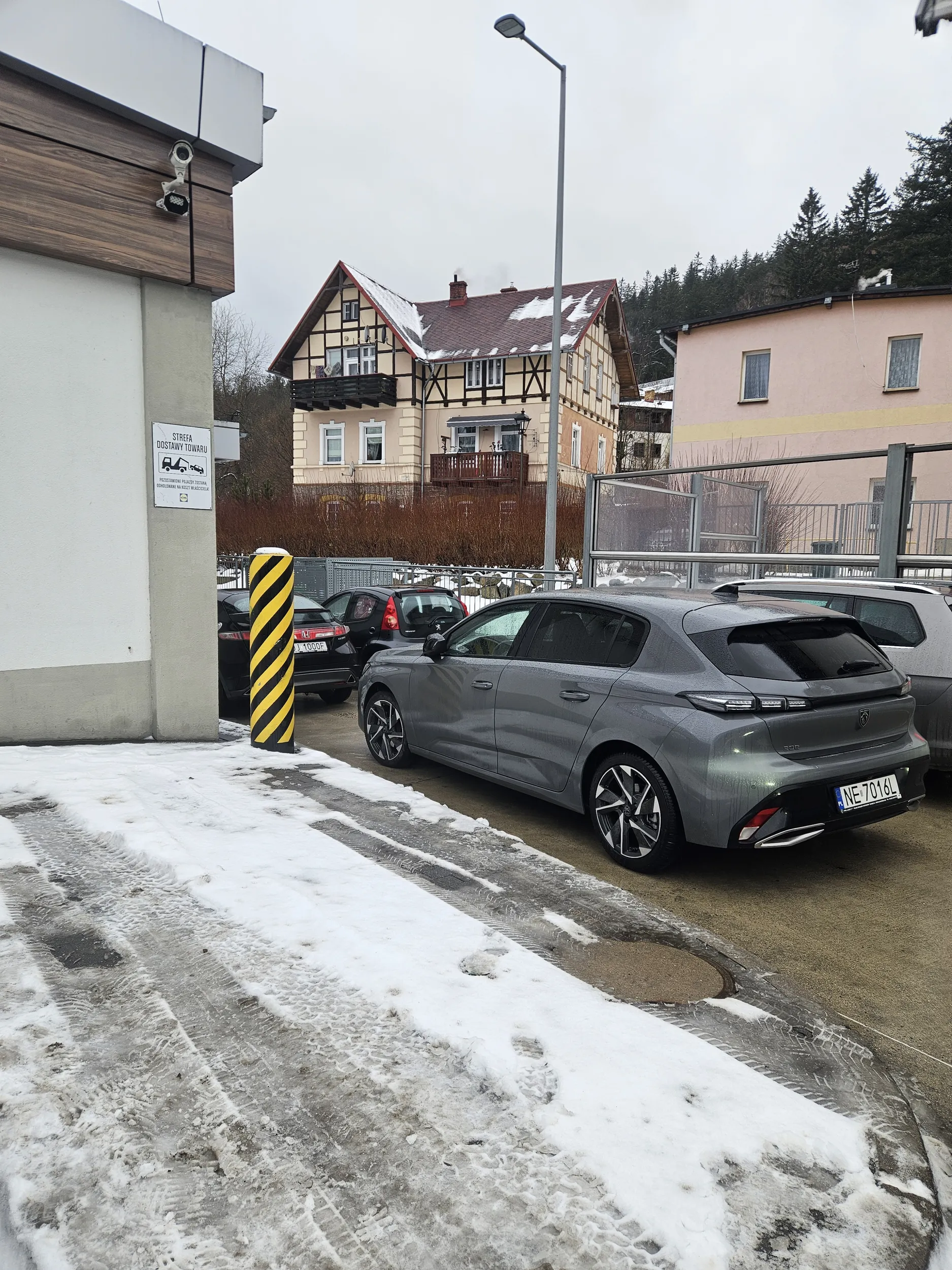 Blokuje na dostawczaki