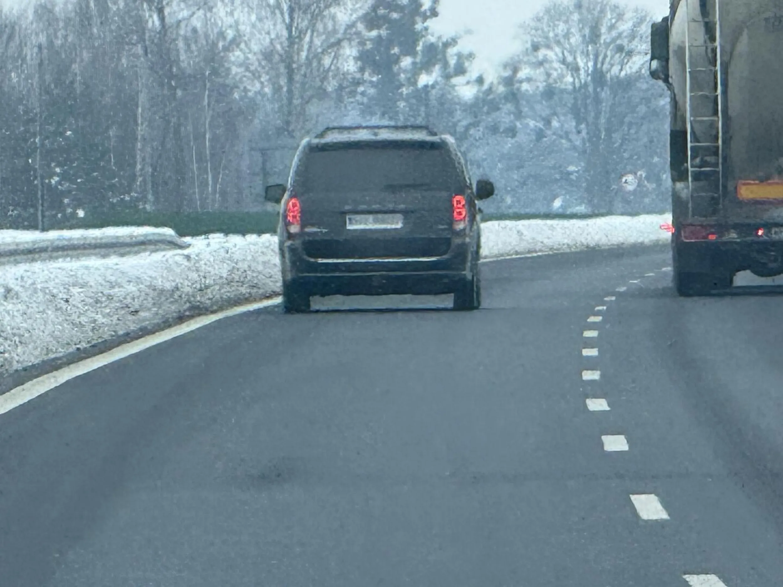 Szeryfuje, obyś się w czystą pościel zesrał