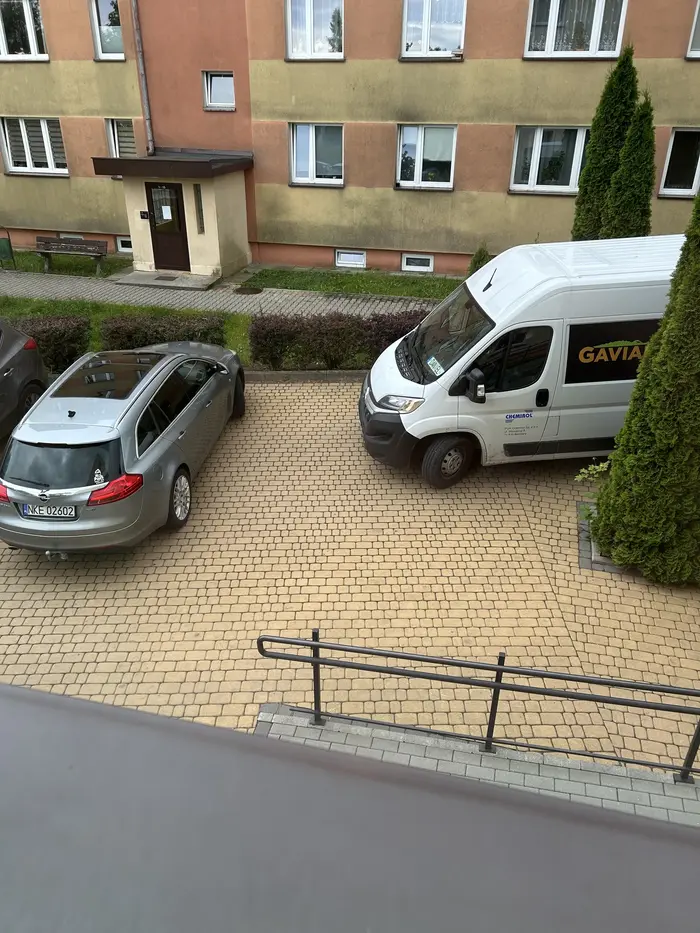 Pan Daniel z Gavii czekał z 15min aż ktoś przestawi ten samochód :( Stara sprawa: 25.06.2025