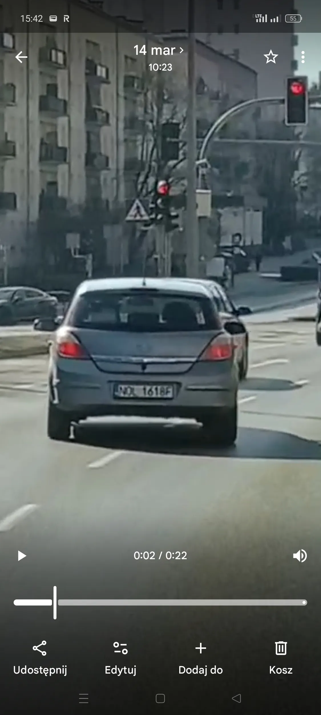 Zrobiłeś tyle wykroczeń na wojska polskiego, że wszystko się nagrało. Czekaj prawdopodobne zatrzymanie prawa jazdy. Pozdrawiam głupcze