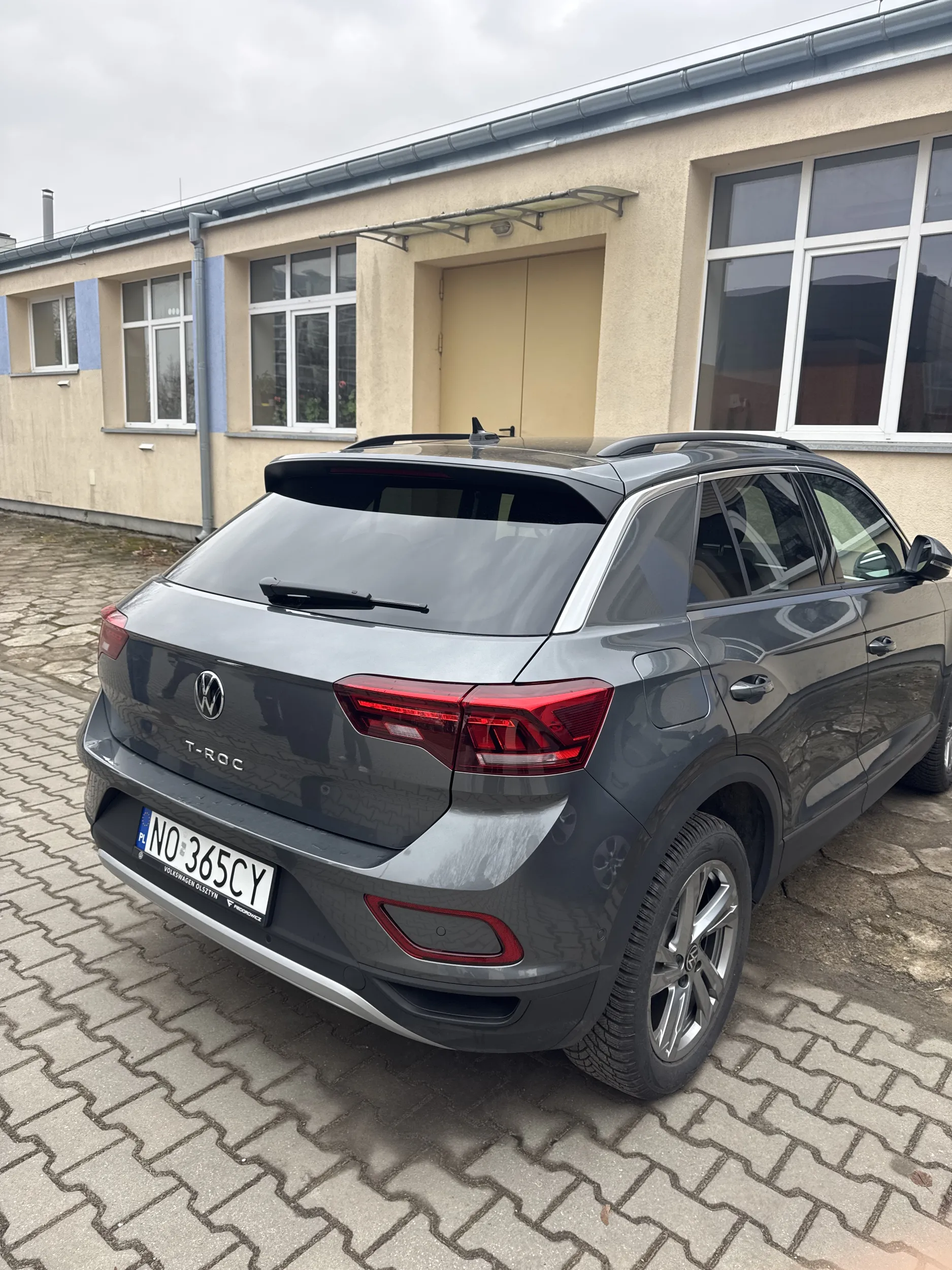 Staje na miejscu dla inwalidów zwróciłem uwagę mu to mnie nawyzywał i prawie potrącił