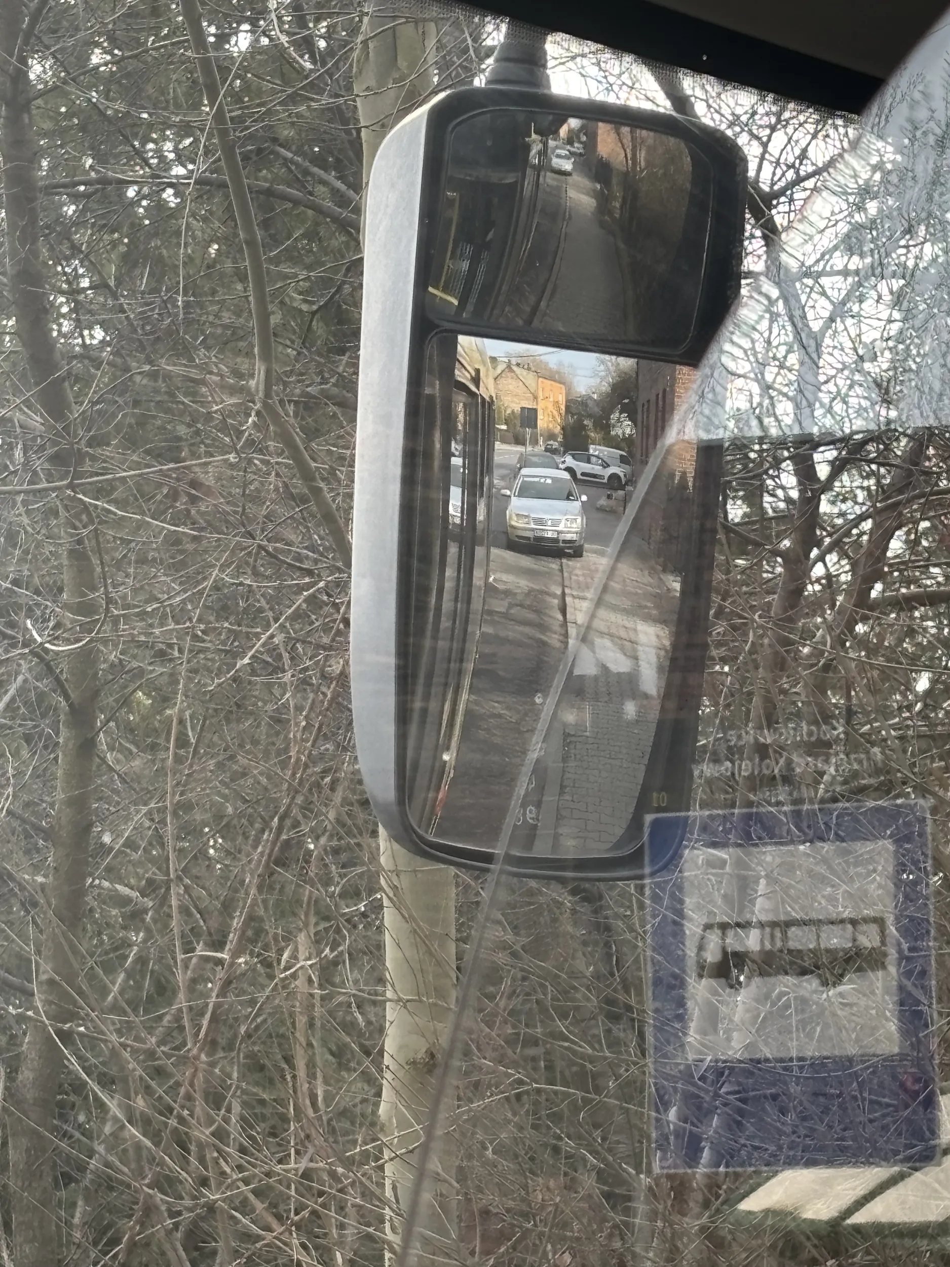 Notorycznie staje jak zjeb na przystanku