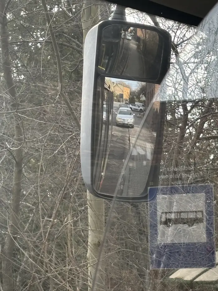 Notorycznie staje jak zjeb na przystanku