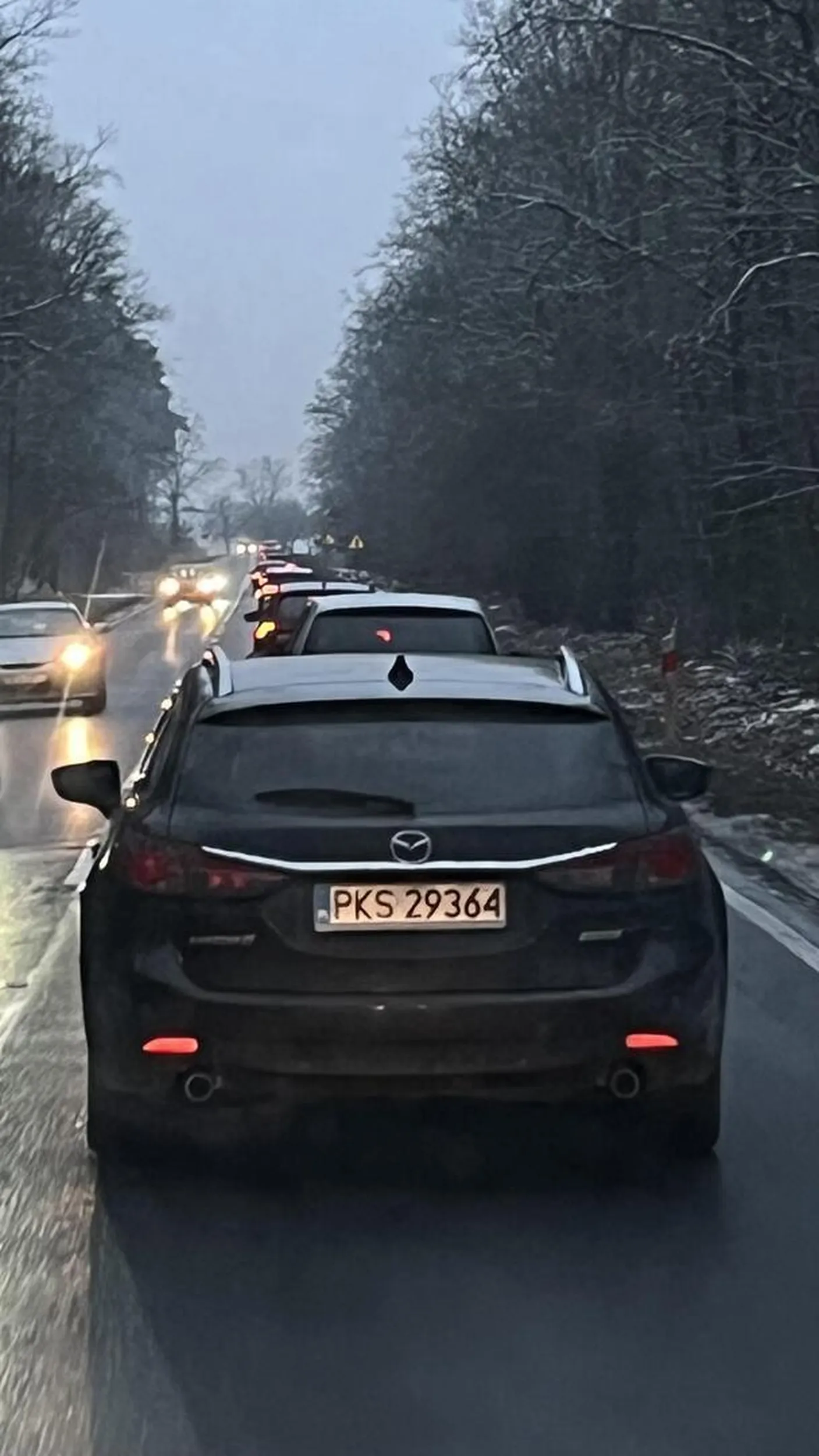 nie potrafi jeździć a do tego jeszcze bez świateł