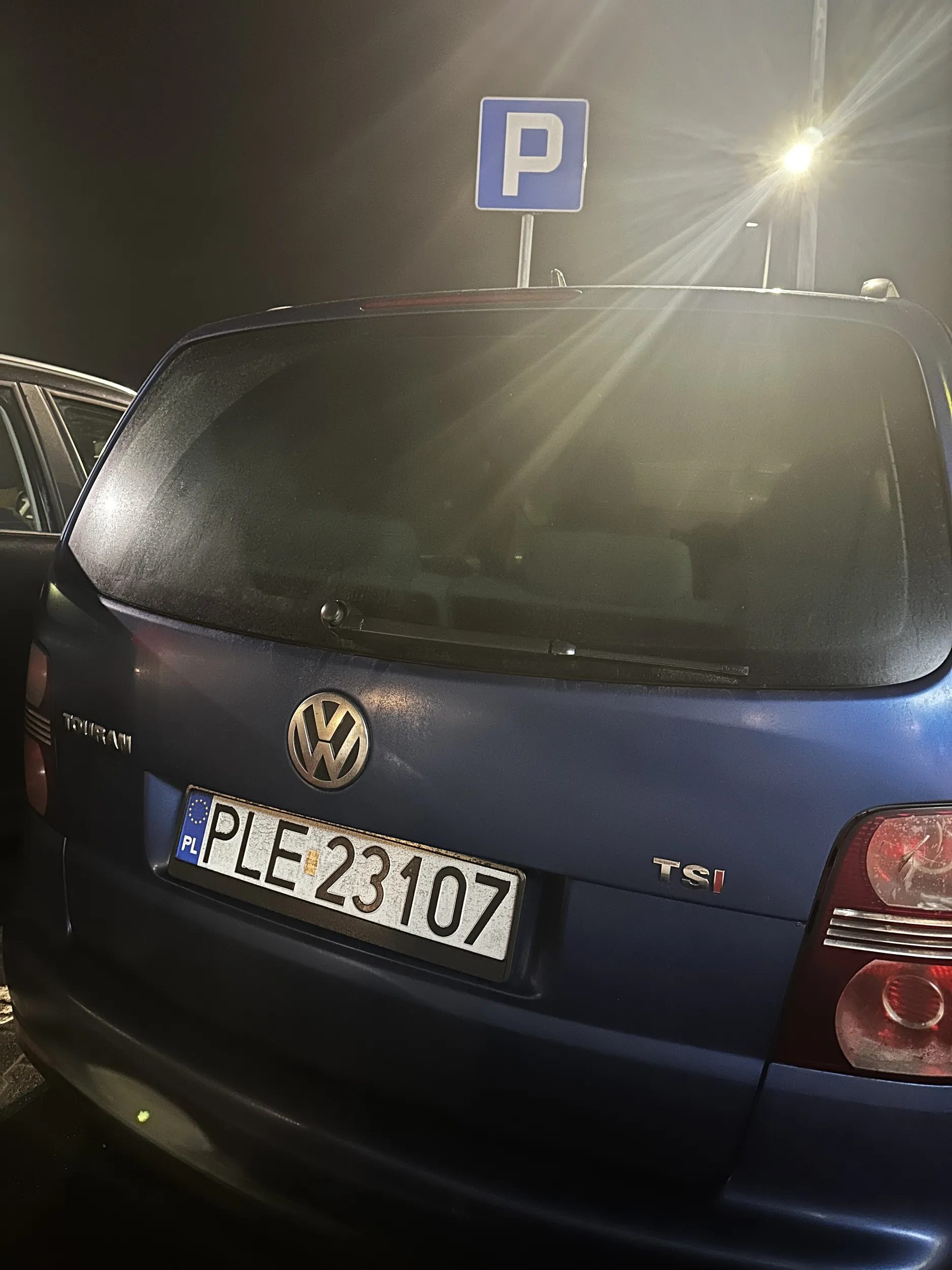 Prawko z chipsów. Łeb nie widzi że to miejsce dla zamawiających z aplikacji. Mcd Leszno