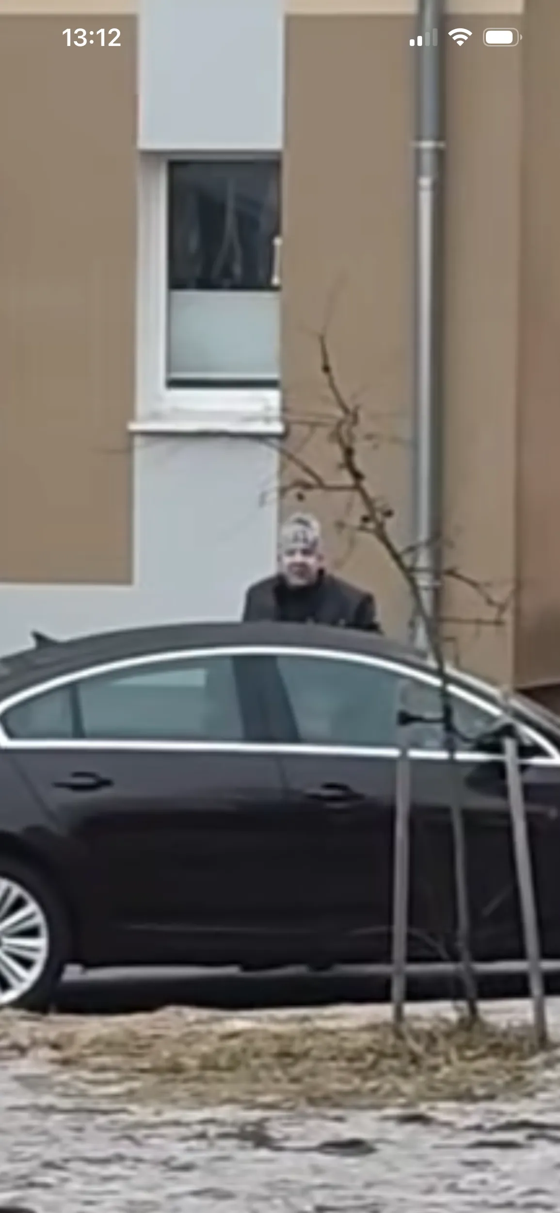 Jakis fraj3r zwyzywał dzorzdza i go nastraszył, złodzieje bardzo nie mili ludzie kierowca wyglądał jak rasowy cw3l.