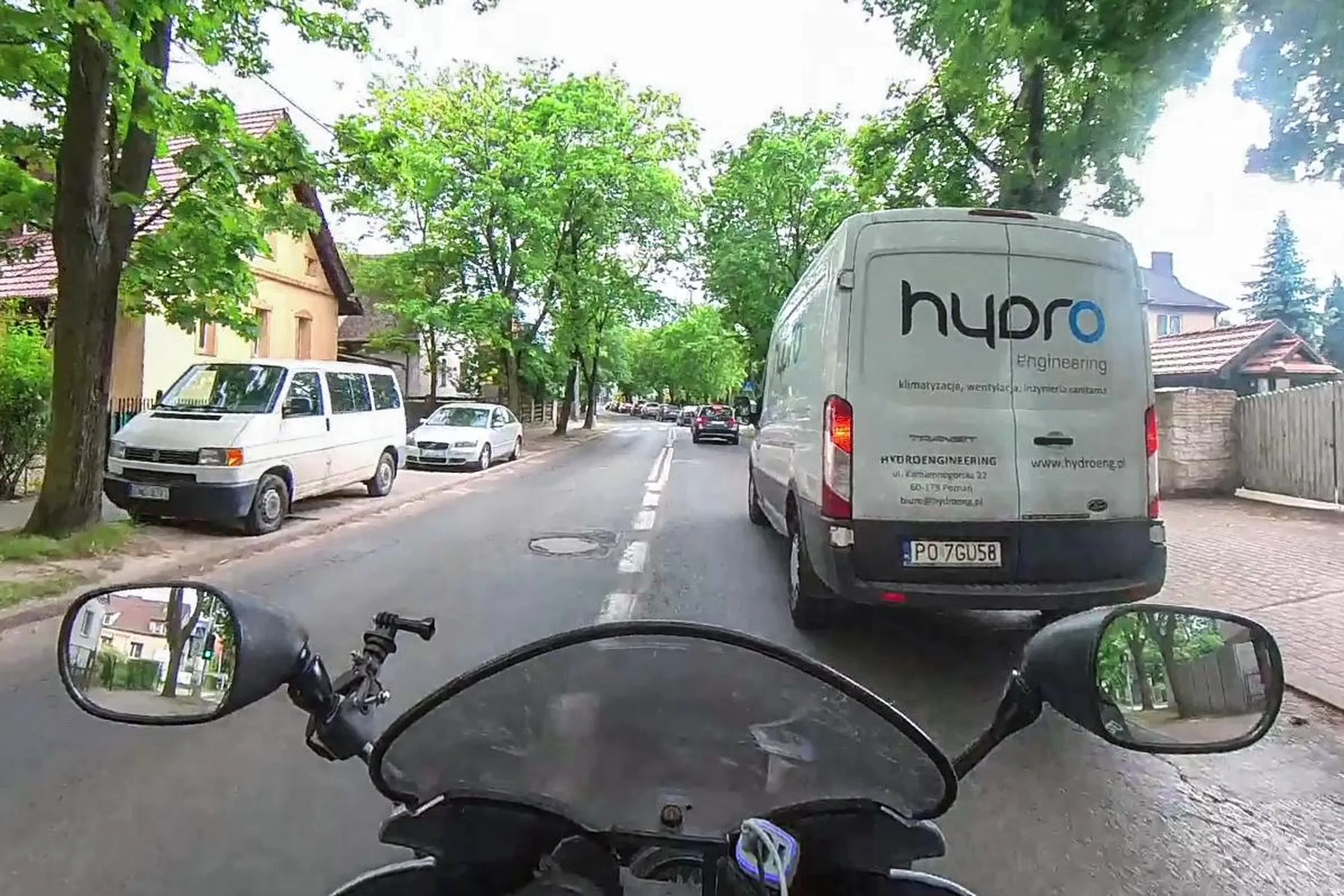 Uprzejmy kierowca względem motocyklistów - patrzy w lusterka, obserwuje drogę i robi miejsce na drodze, żeby się nam jechało sprawnie i bezpiecznie. Dziękuję i LwG!